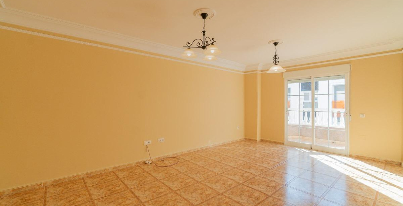 Resale - Apartment / flat - Torrevieja - Centro