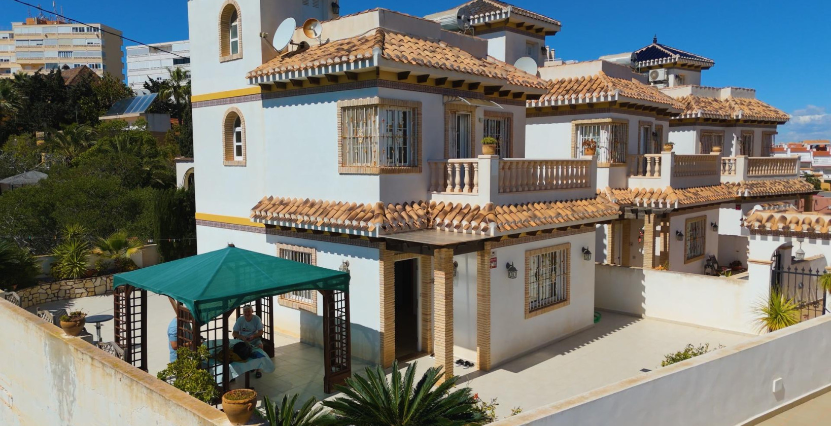 Resale - Villa - Torrevieja - La Mata