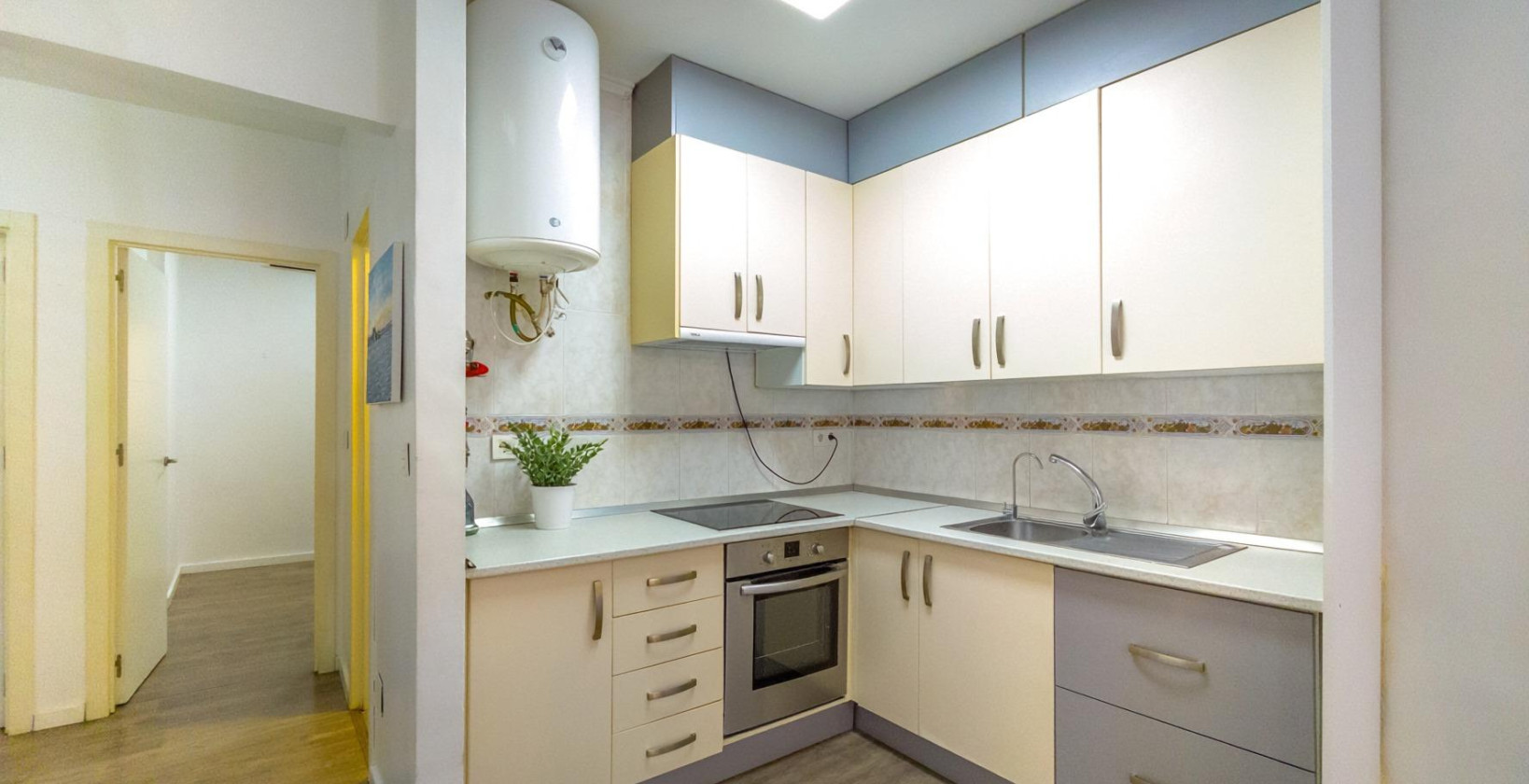 Resale - Apartment / flat - Torrevieja - torrevieja