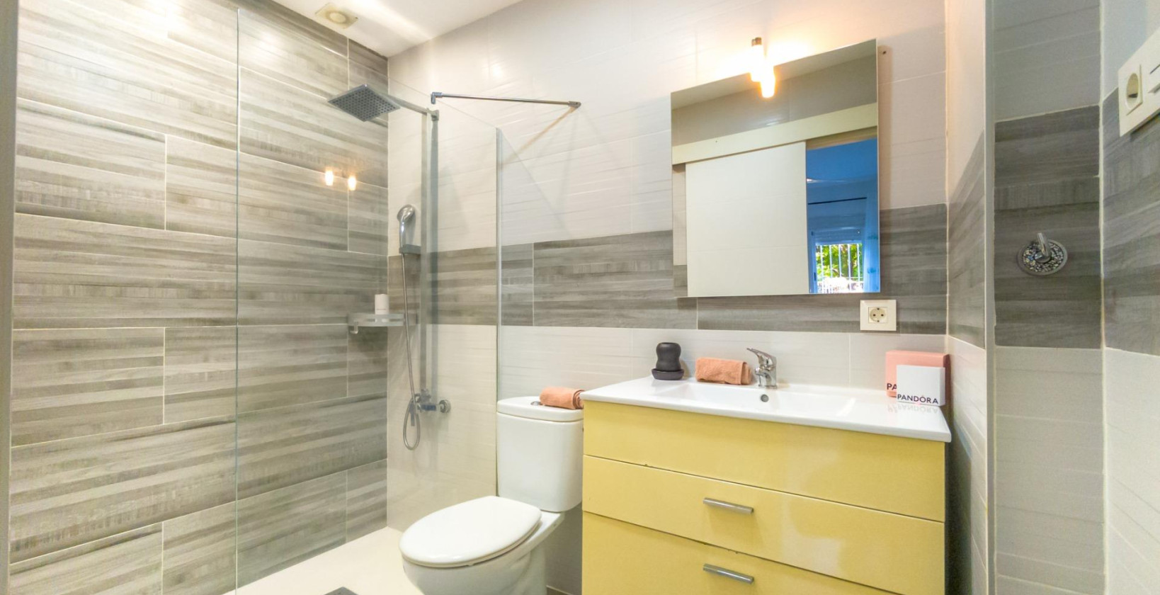 Resale - Apartment / flat - Torrevieja - torrevieja