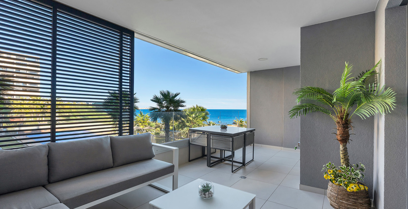 Resale - Apartment / flat - Torrevieja - Punta Prima