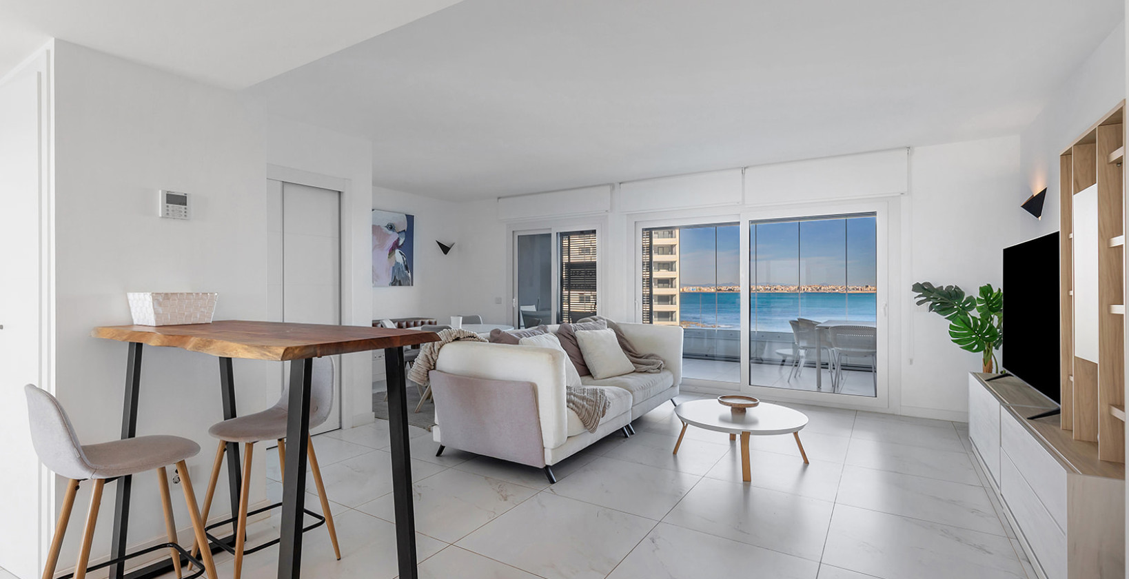 Resale - Apartment / flat - Torrevieja - Punta Prima