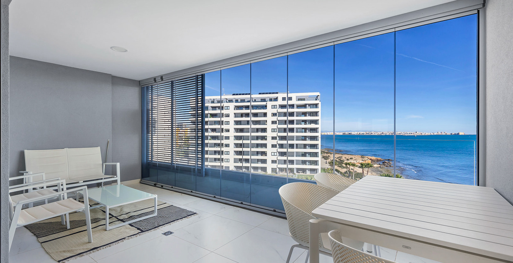 Resale - Apartment / flat - Torrevieja - Punta Prima