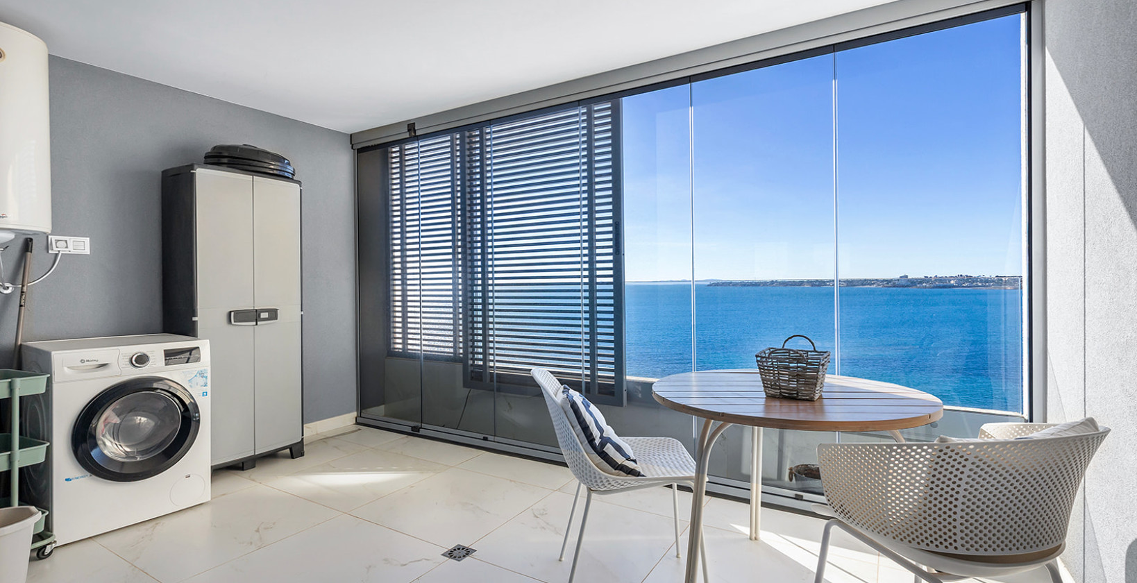 Resale - Apartment / flat - Torrevieja - Punta Prima