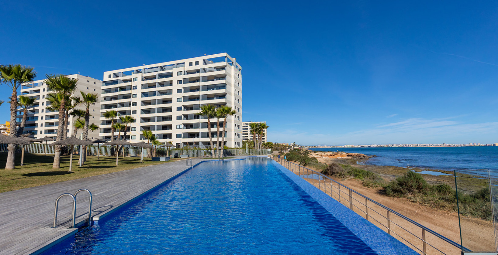 Resale - Apartment / flat - Torrevieja - Punta Prima