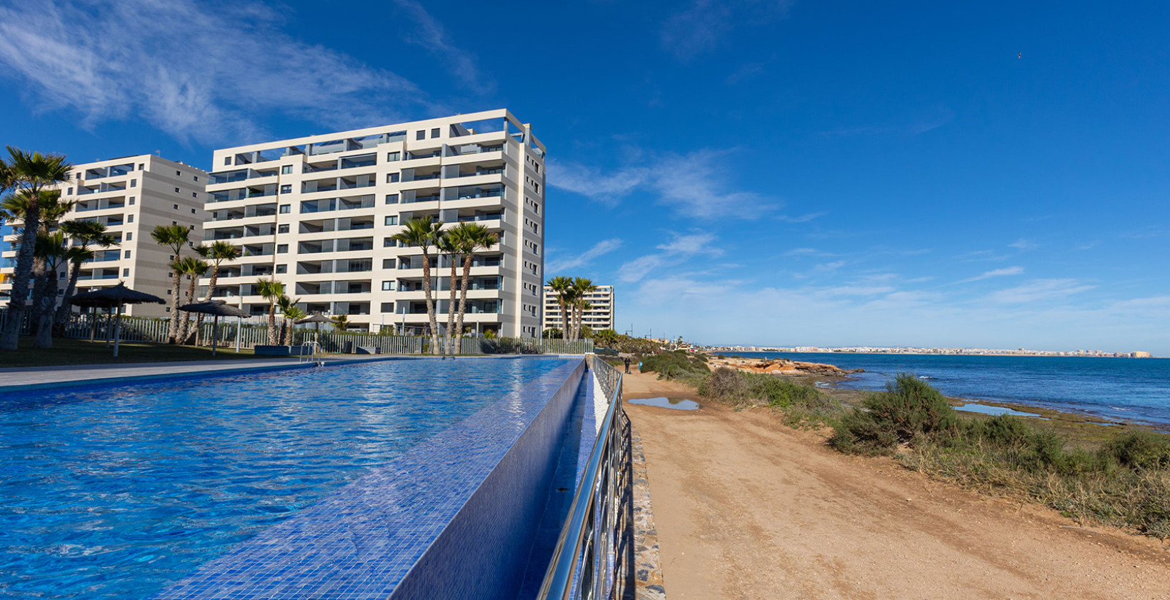 Resale - Apartment / flat - Torrevieja - Punta Prima