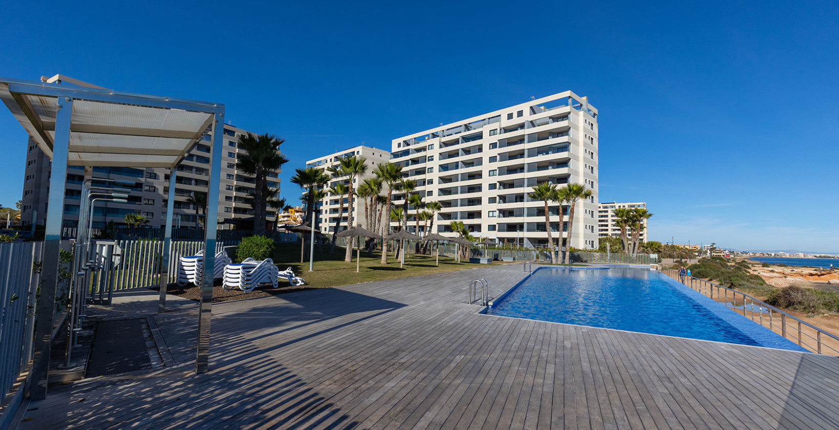 Resale - Apartment / flat - Torrevieja - Punta Prima