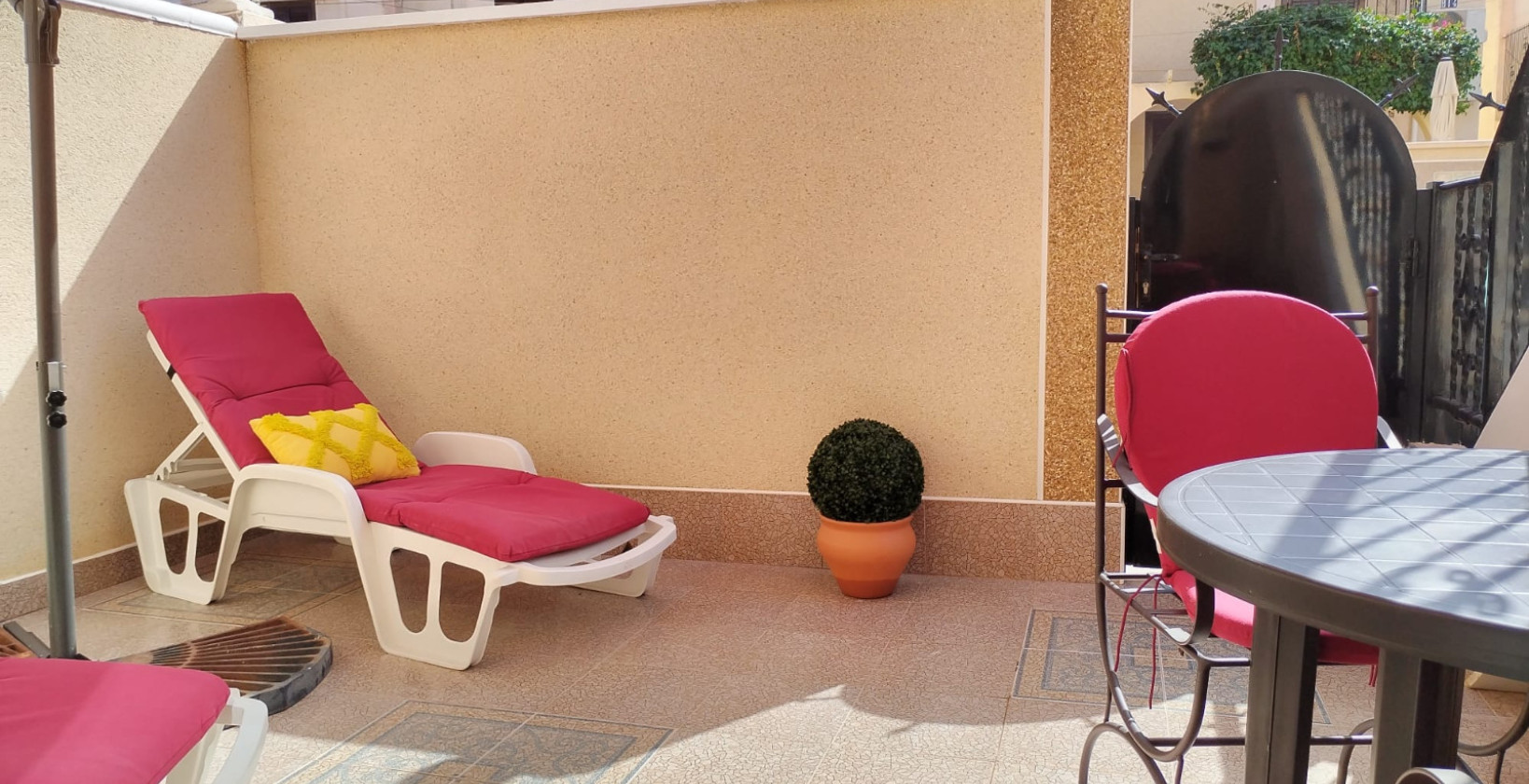 Resale - Apartment / flat - Torrevieja - El Chaparral