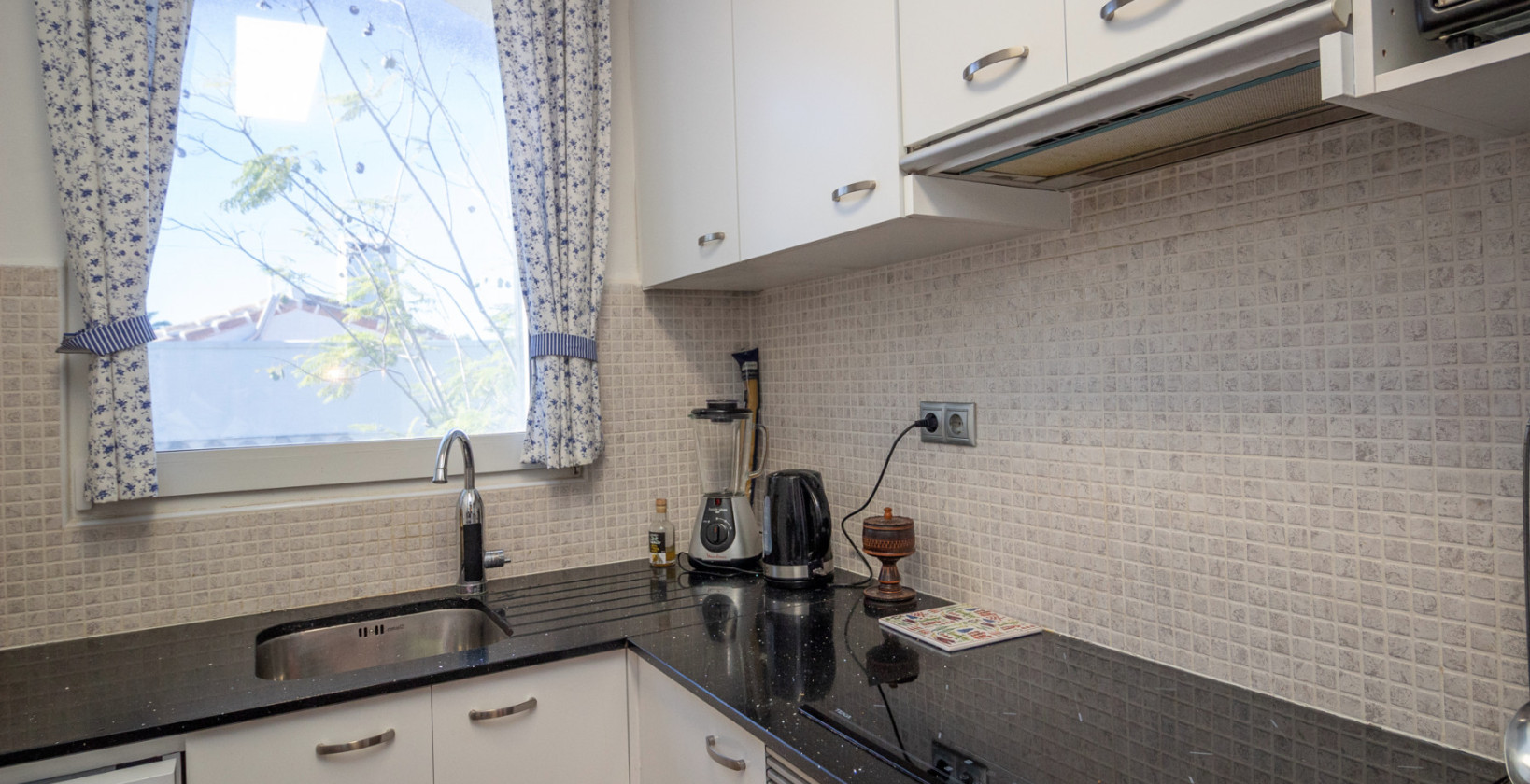 Resale - Semi Detached Villa - Villamartin - Fortuna