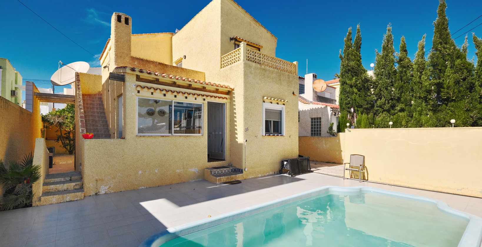 Resale - Villa - Pinar de Campoverde