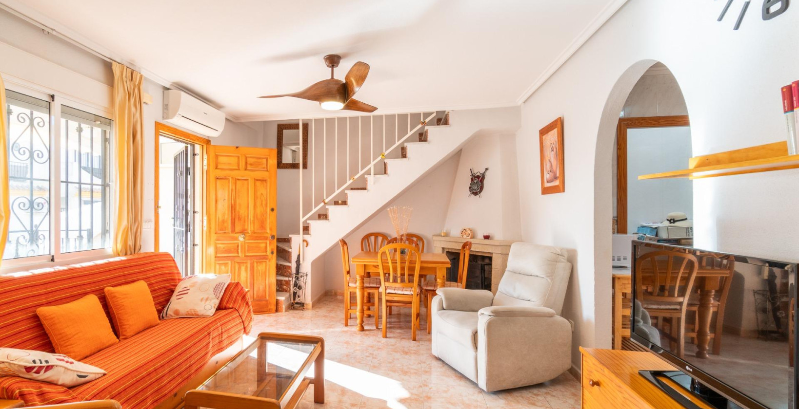 Resale - Villa - Orihuela Costa - Playa Flamenca