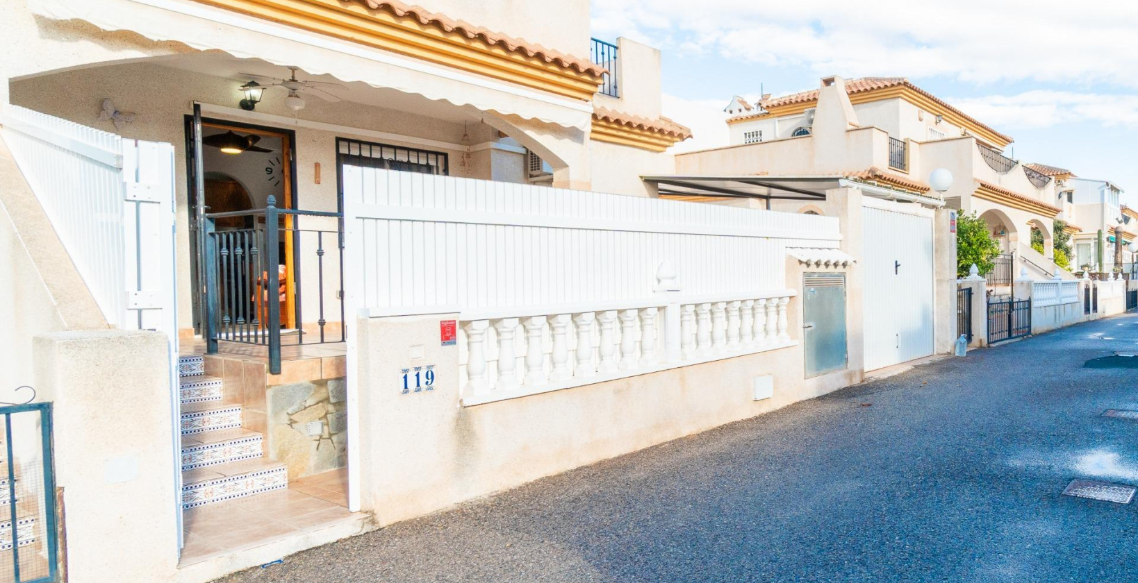 Resale - Villa - Orihuela Costa - Playa Flamenca