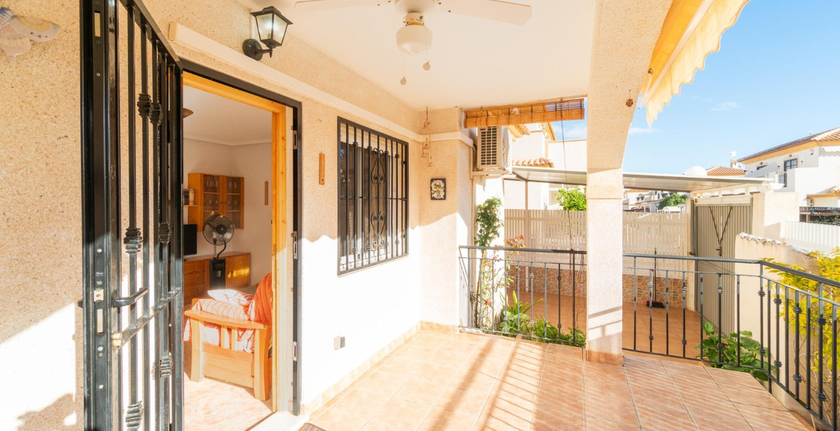 Resale - Villa - Orihuela Costa - Playa Flamenca