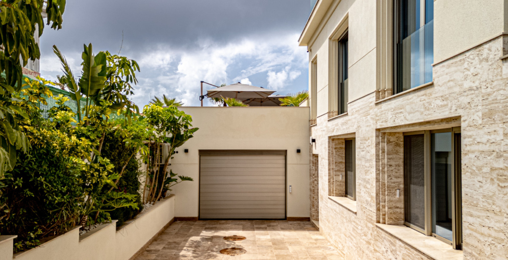 Resale - Villa - La Zenia - Beachside