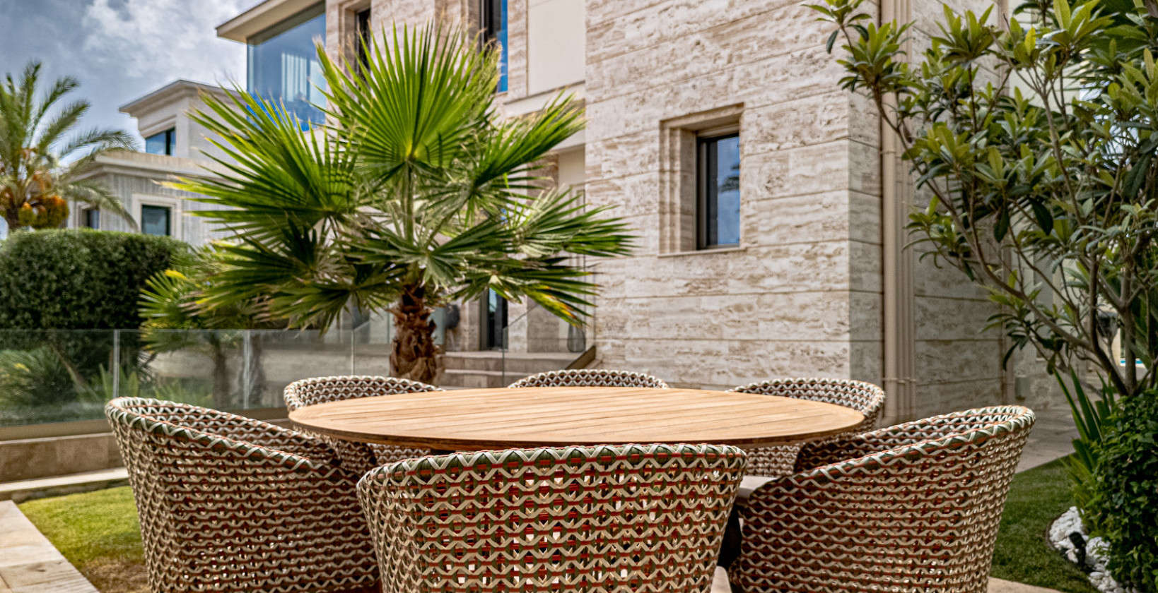 Resale - Villa - La Zenia - Beachside