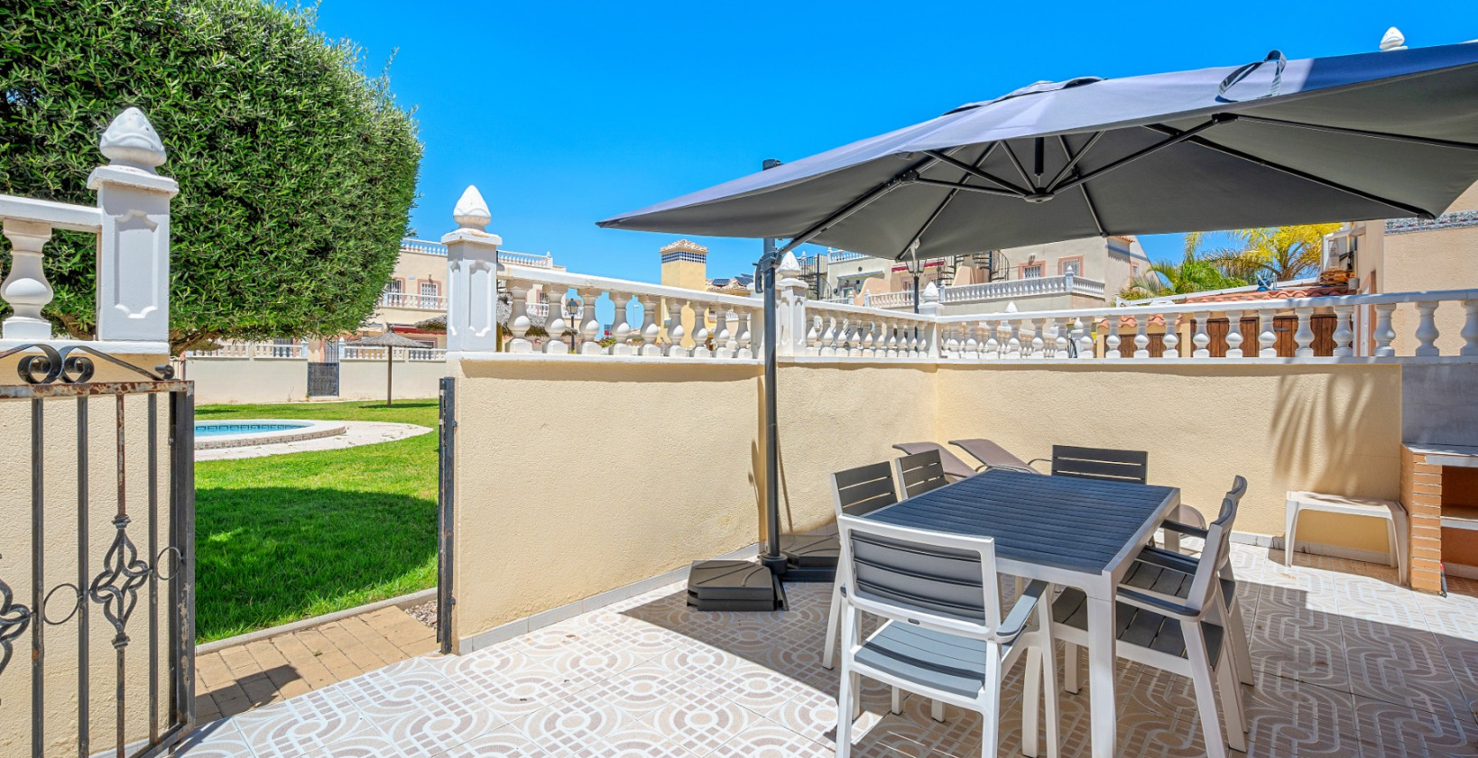 Resale - Townhouse - Orihuela Costa - La Zenia