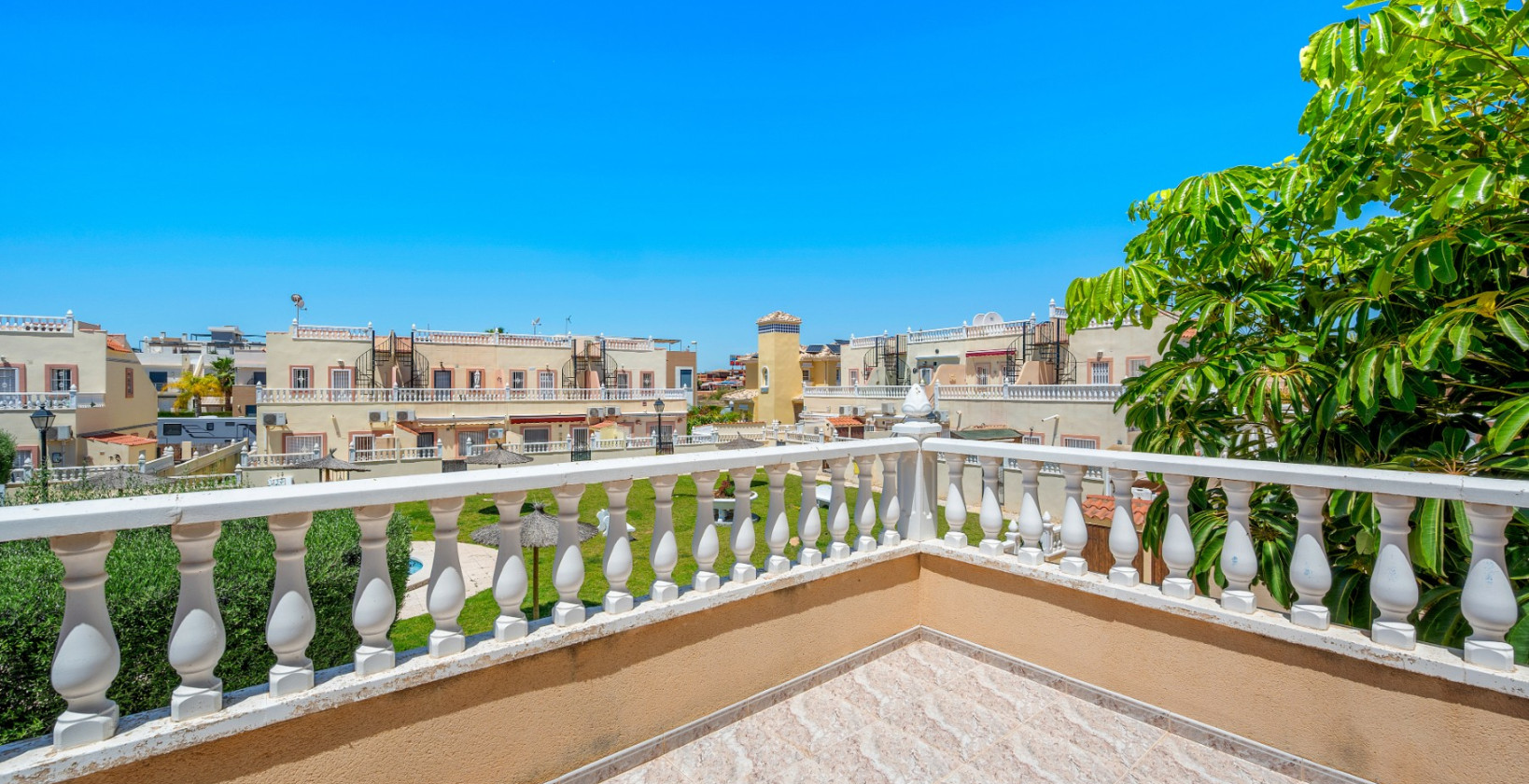 Resale - Townhouse - Orihuela Costa - La Zenia