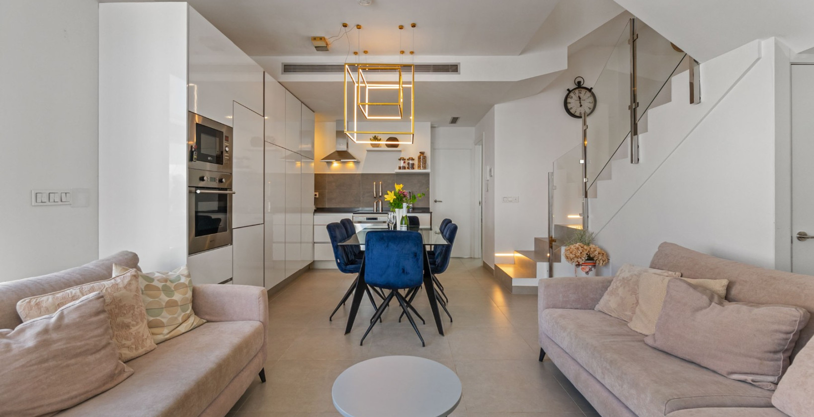 Resale - Villa - Orihuela Costa - Villamartín