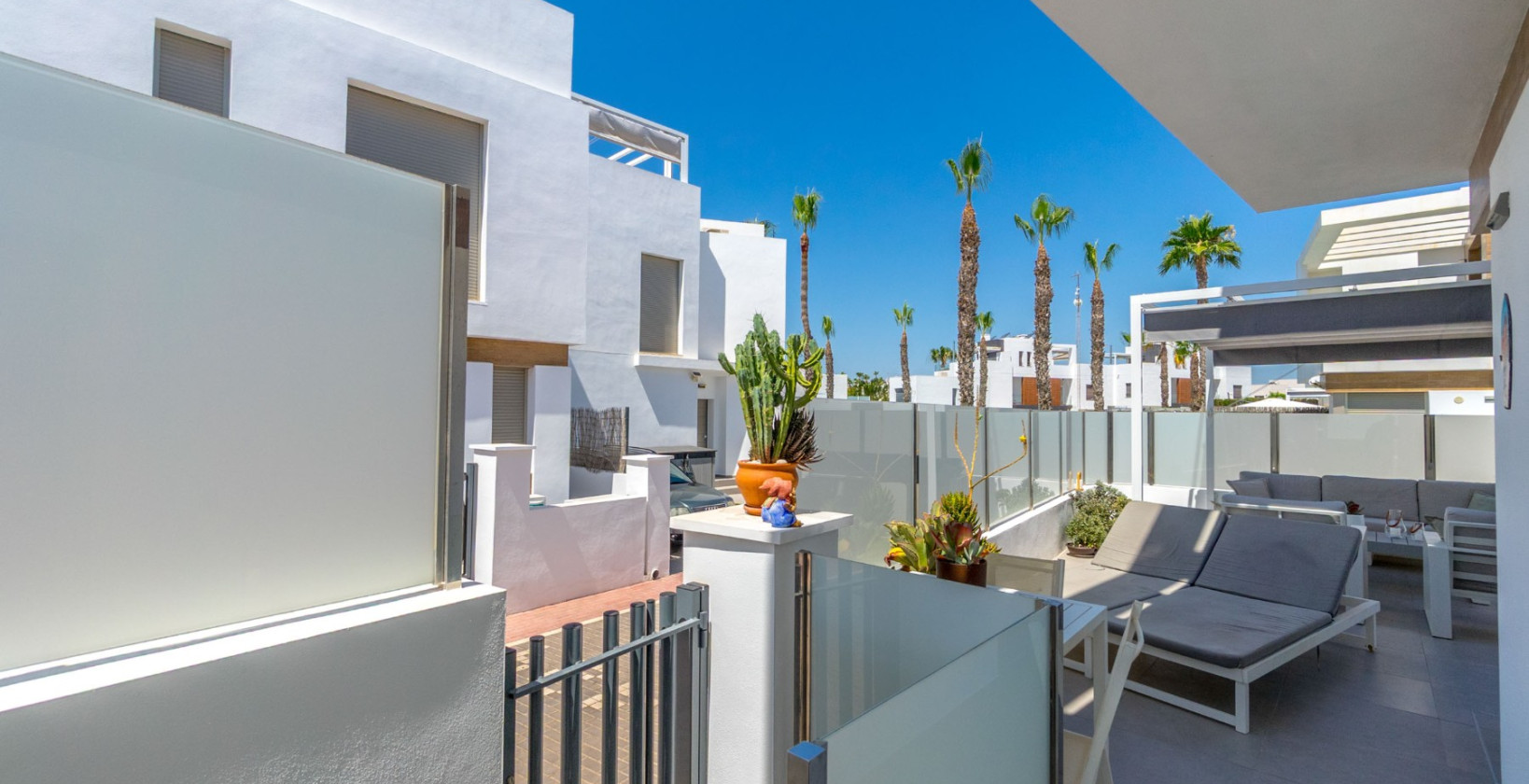 Resale - Villa - Orihuela Costa - Villamartín