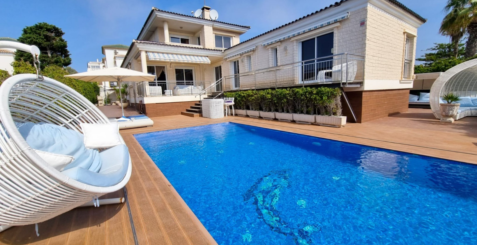 Resale - Villa - Torrevieja - La Mata