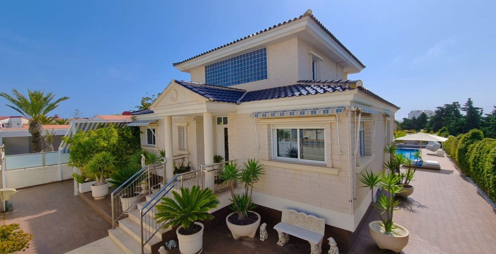 Resale - Villa - Torrevieja - La Mata