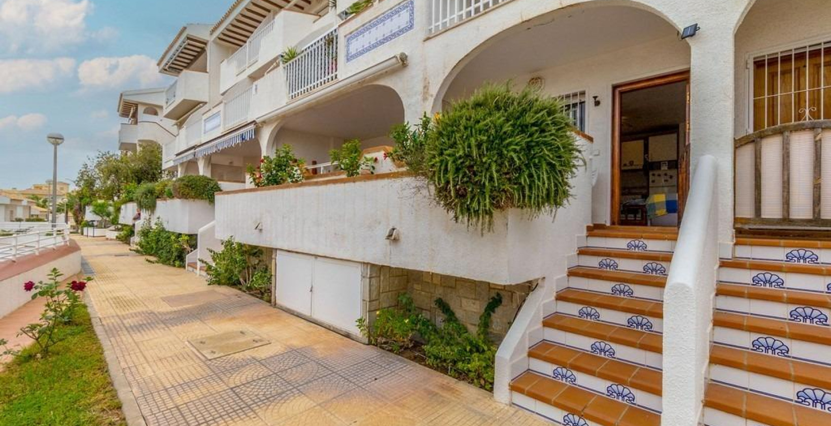 Resale - Apartment / flat - Orihuela Costa - Aguamarina