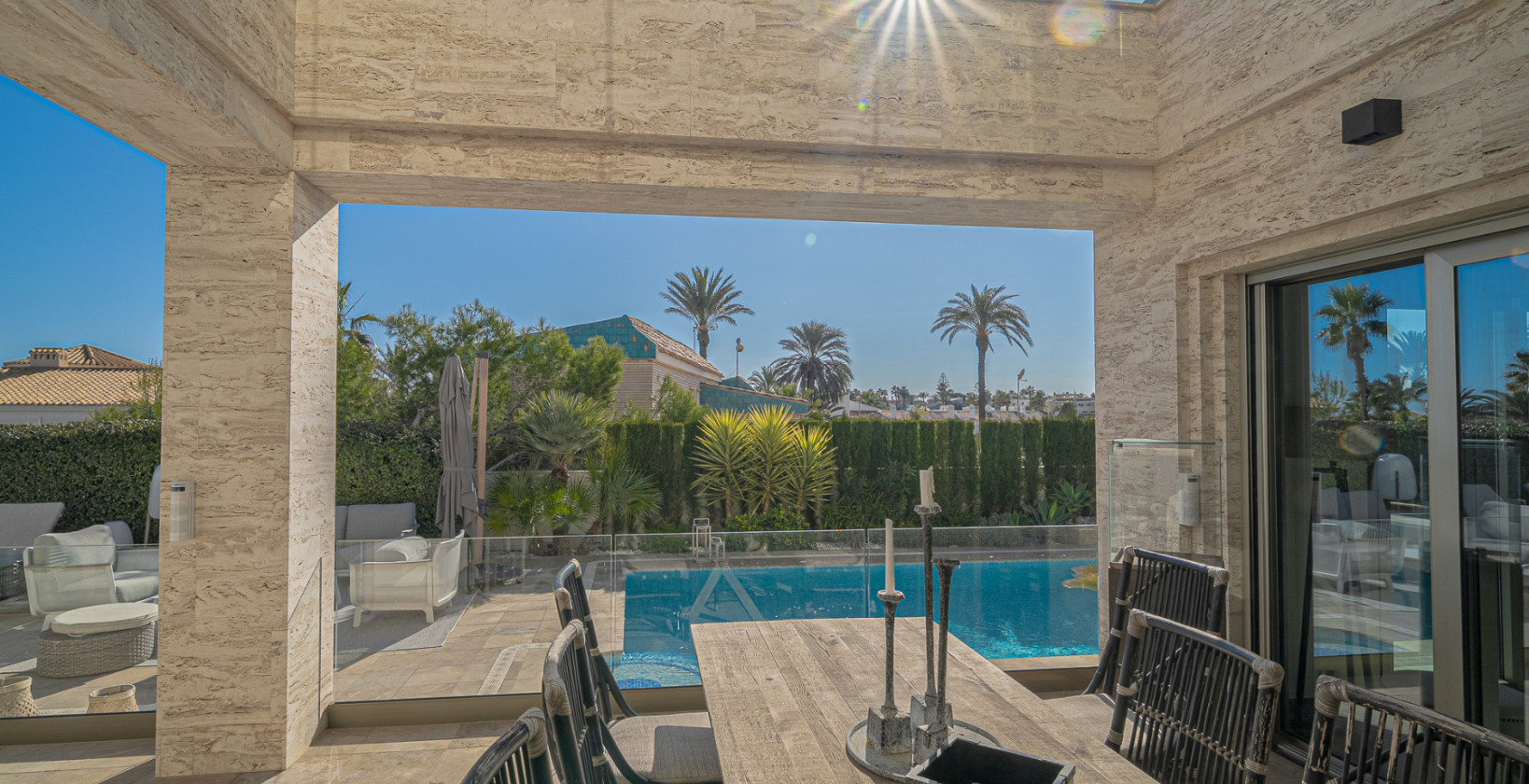 Resale - Villa - La Zenia - Beachside