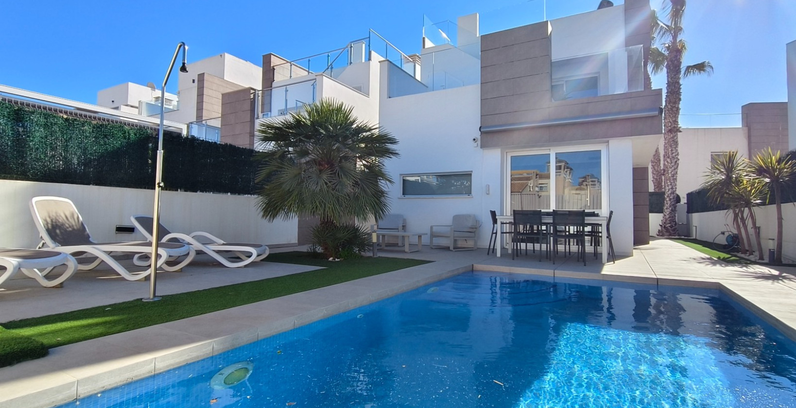 Resale - Villa - Guardamar del Segura - EL RASO