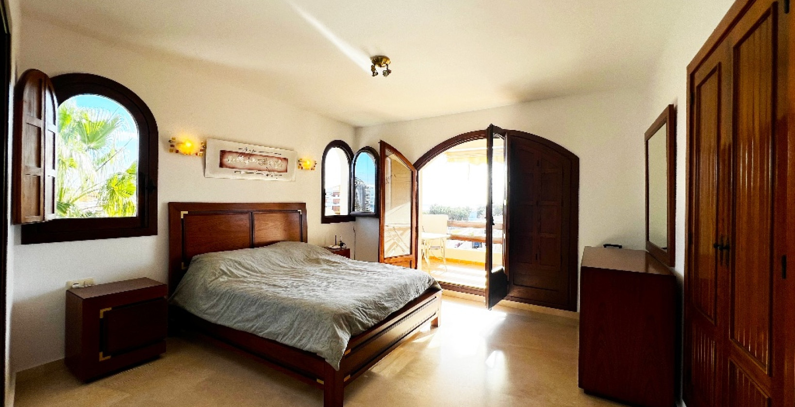 Resale - Apartment / flat - Torrevieja - Punta Prima