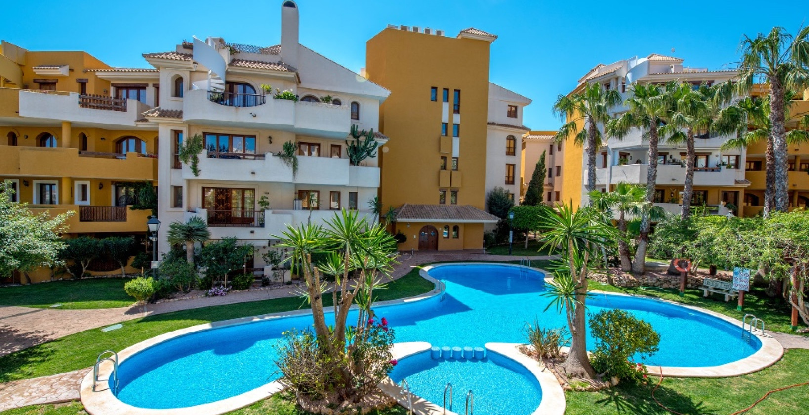 Resale - Apartment / flat - Torrevieja - Punta Prima