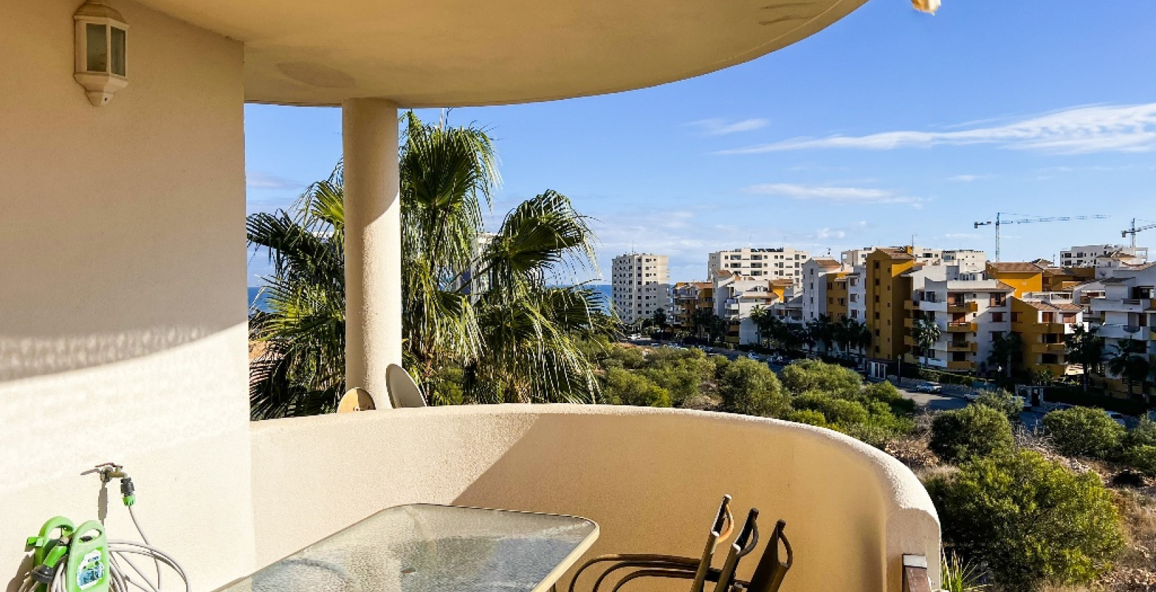 Resale - Apartment / flat - Torrevieja - Punta Prima