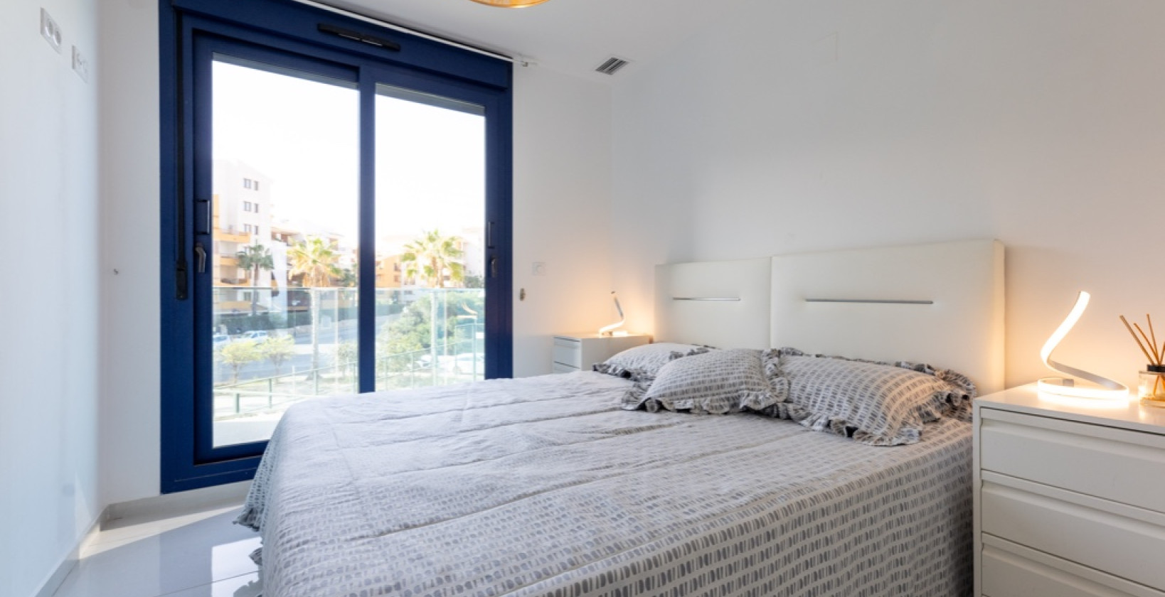 Återförsäljning - Lägenhet / lägenhet - Torrevieja - Sea Senses