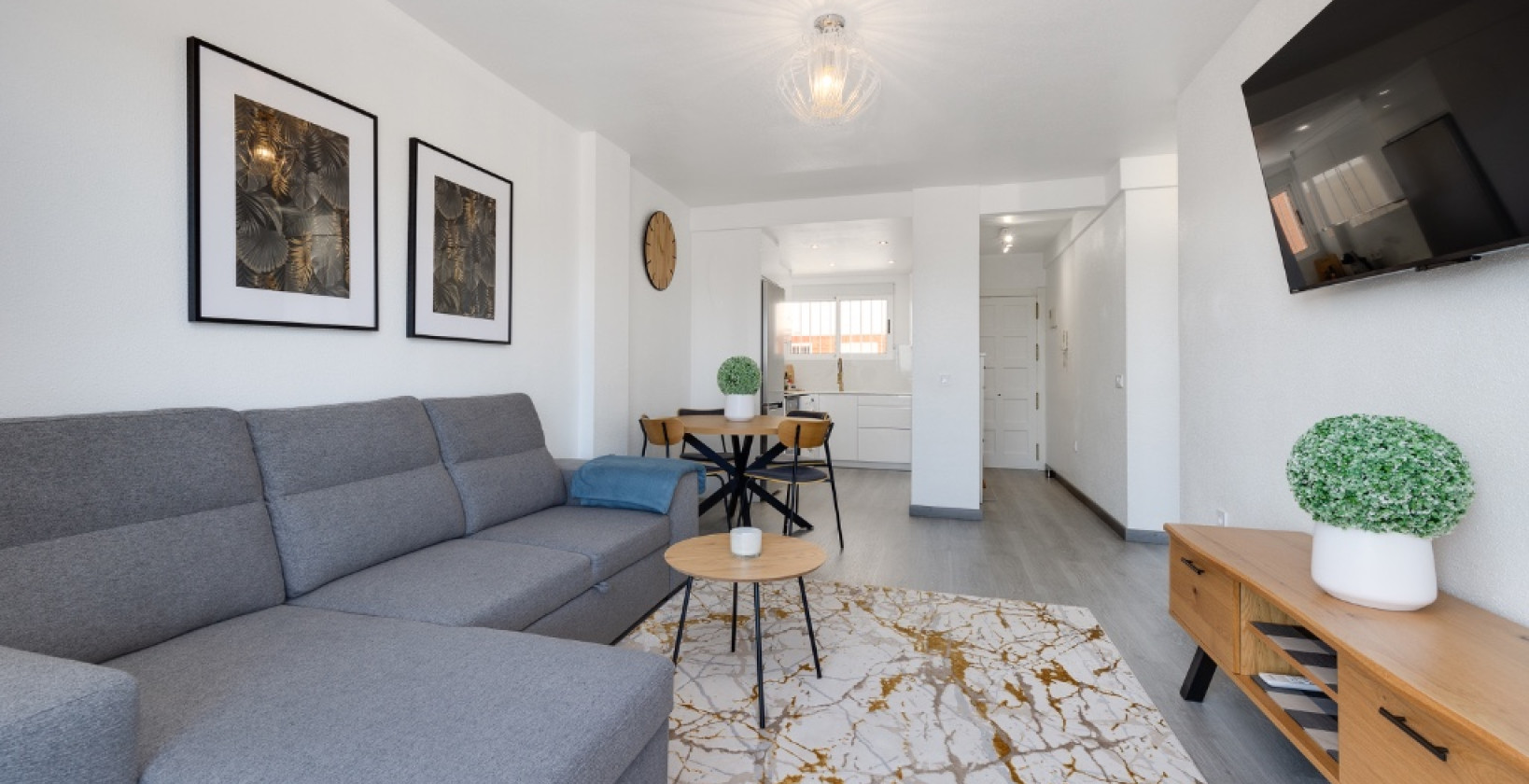 Resale - Apartment / flat - Torrevieja - Punta Prima