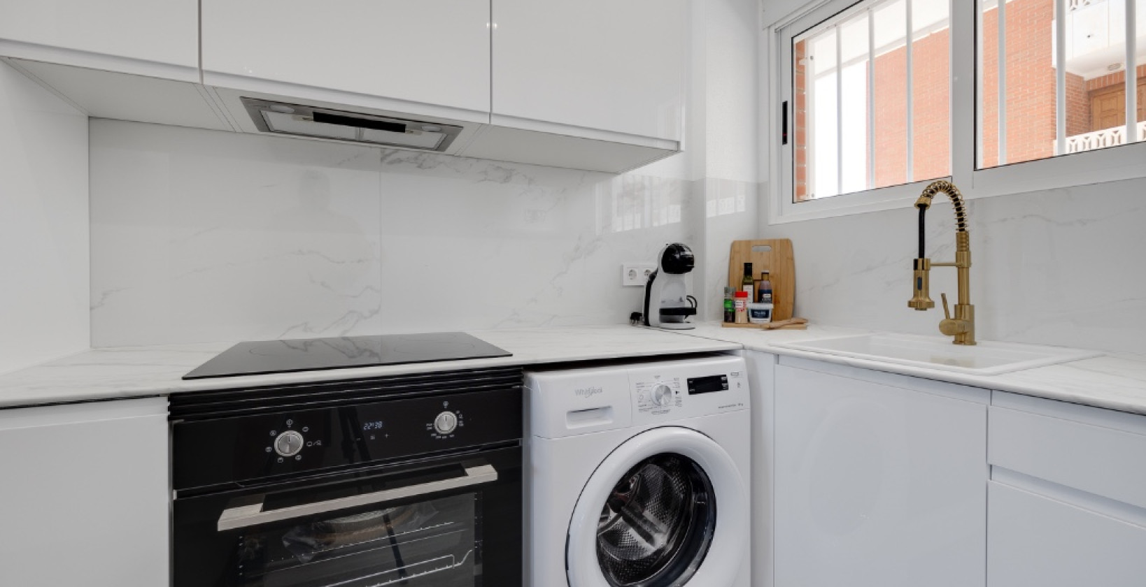 Resale - Apartment / flat - Torrevieja - Punta Prima