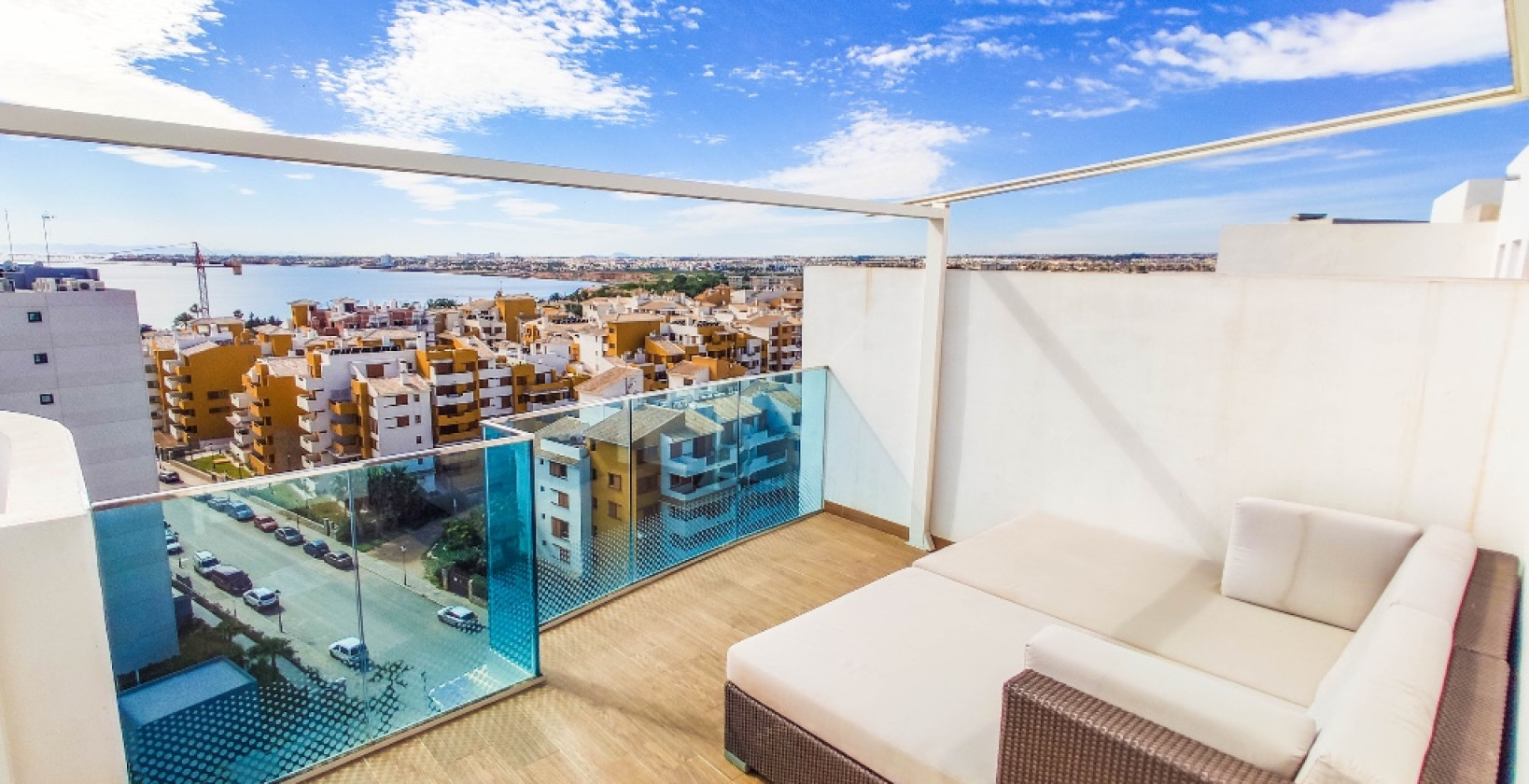 Resale - Apartment / flat - Torrevieja - Punta Prima