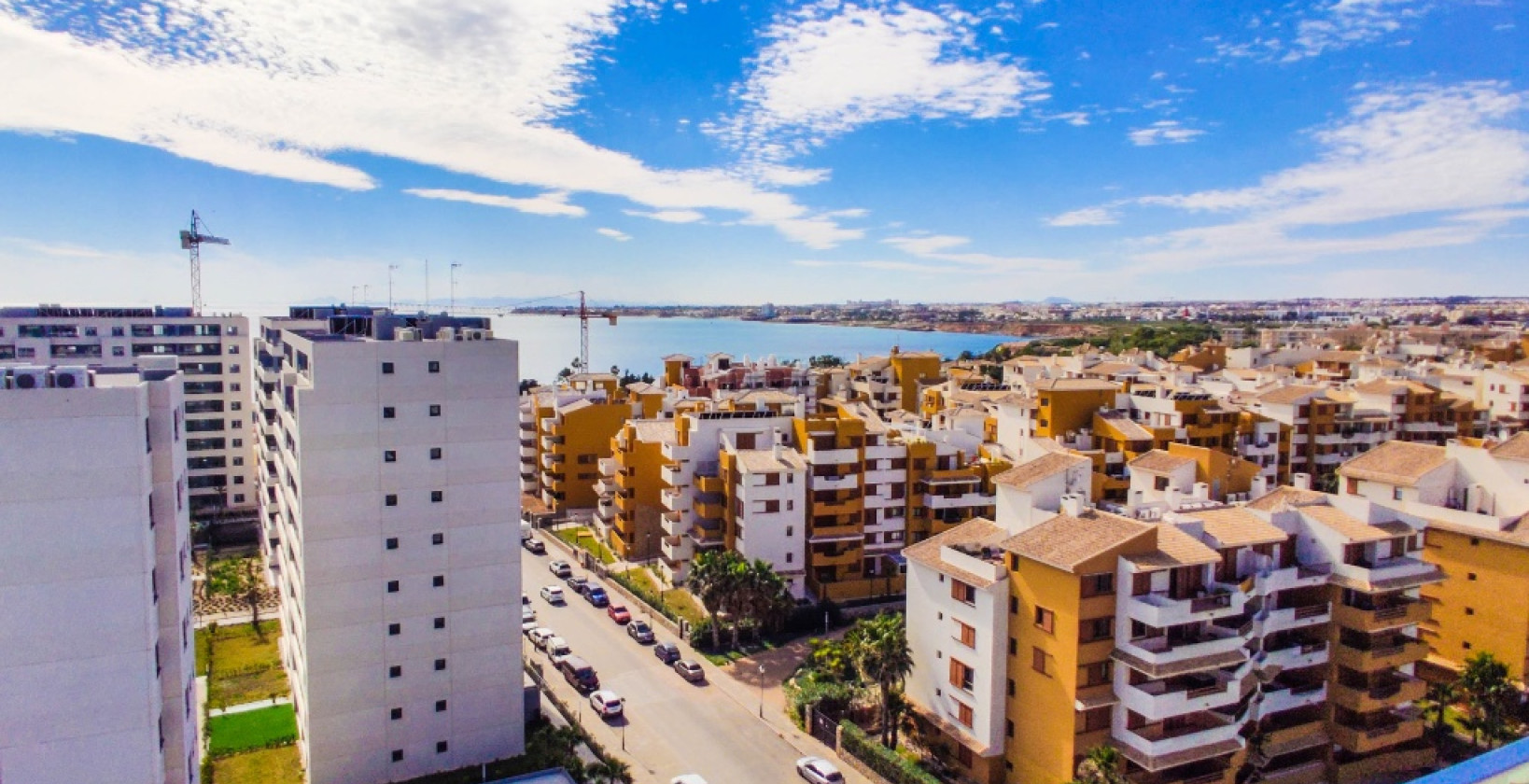 Resale - Apartment / flat - Torrevieja - Punta Prima