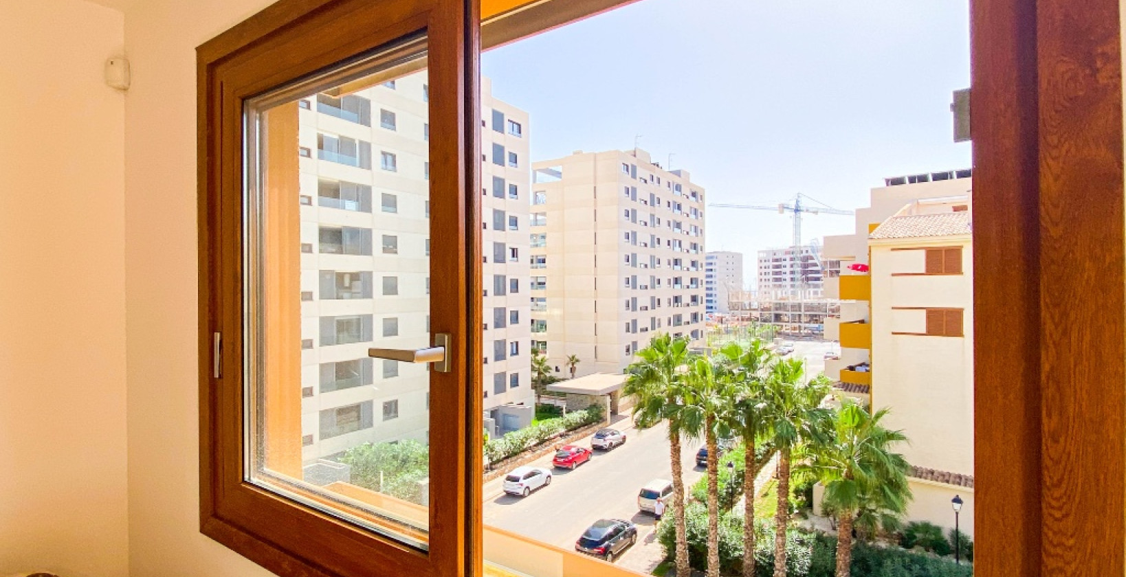 Resale - Apartment / flat - Torrevieja - Punta Prima