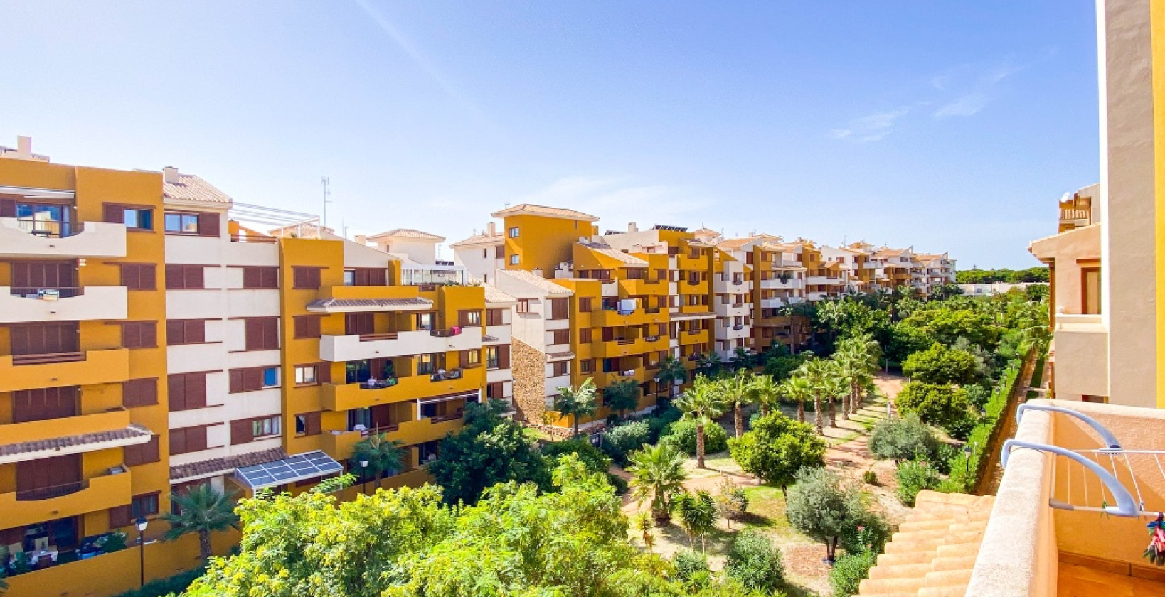 Resale - Apartment / flat - Torrevieja - Punta Prima