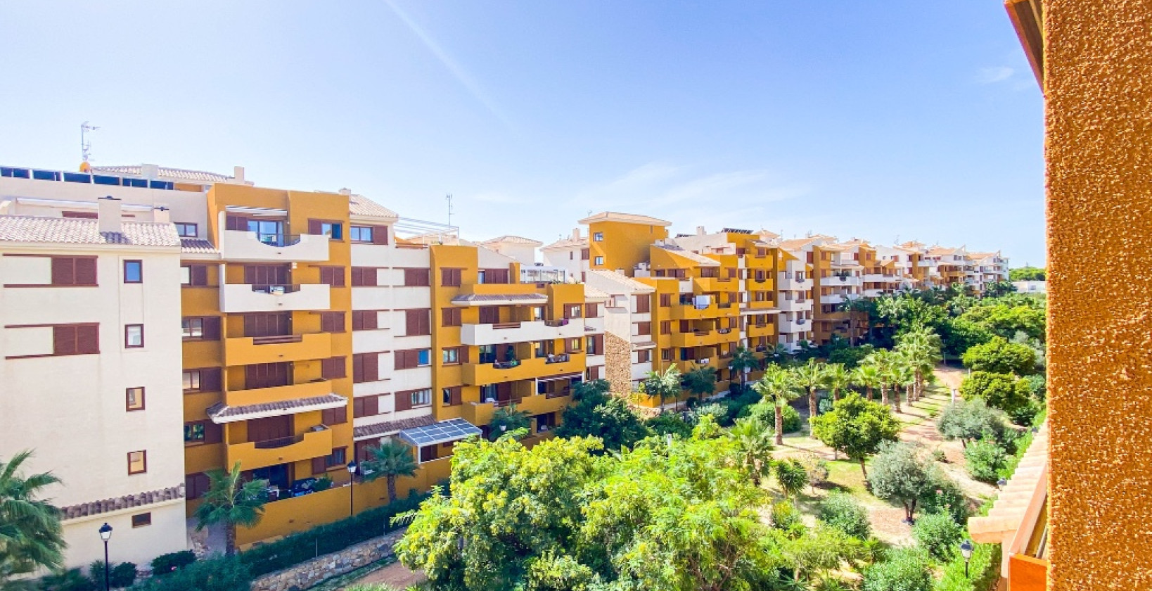 Resale - Apartment / flat - Torrevieja - Punta Prima