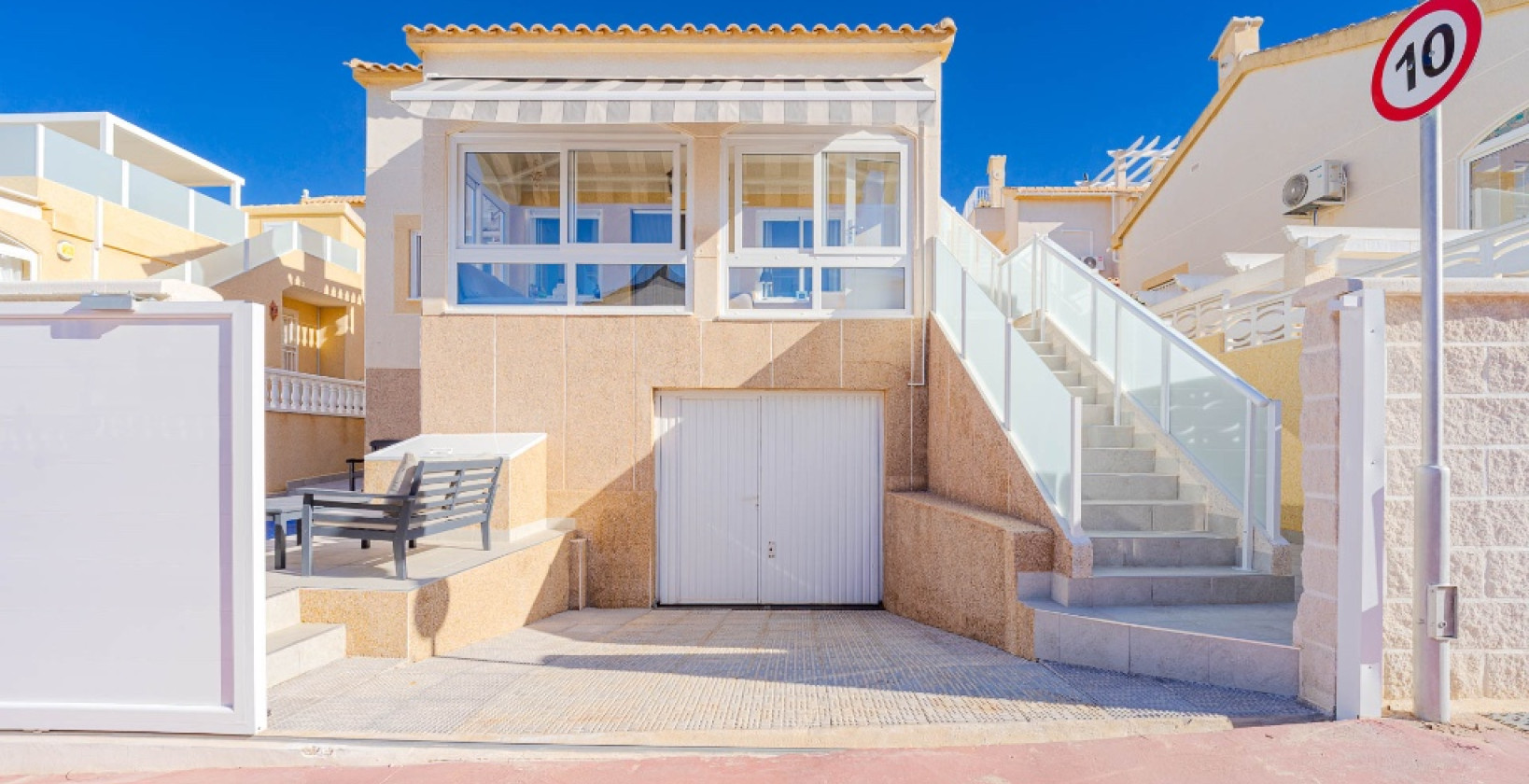 Resale - Villa - Orihuela Costa - Los Altos