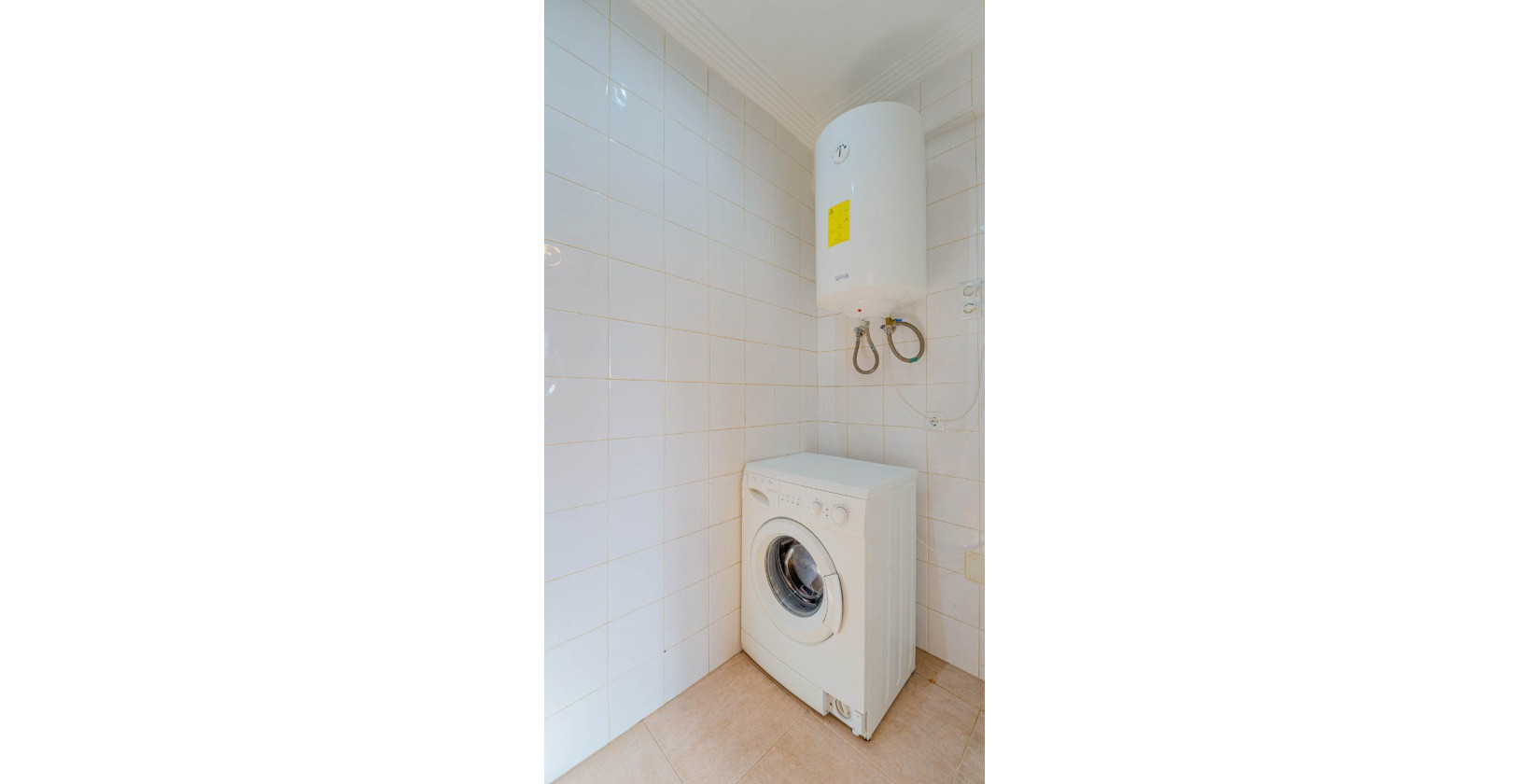 Resale - 2. Townhouse - Torrevieja - Punta Prima