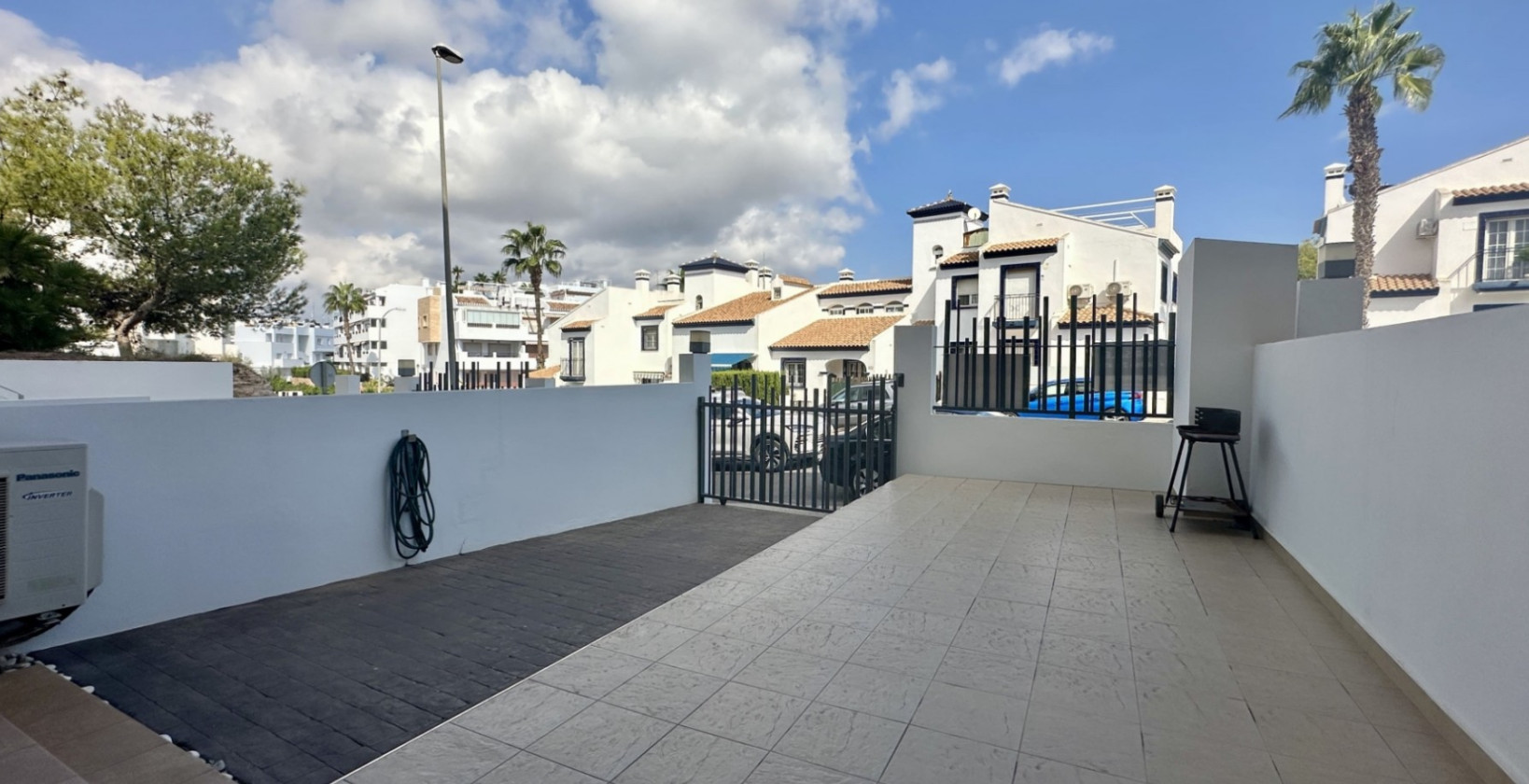 Resale - Apartment / flat - Orihuela Costa - Villamartín