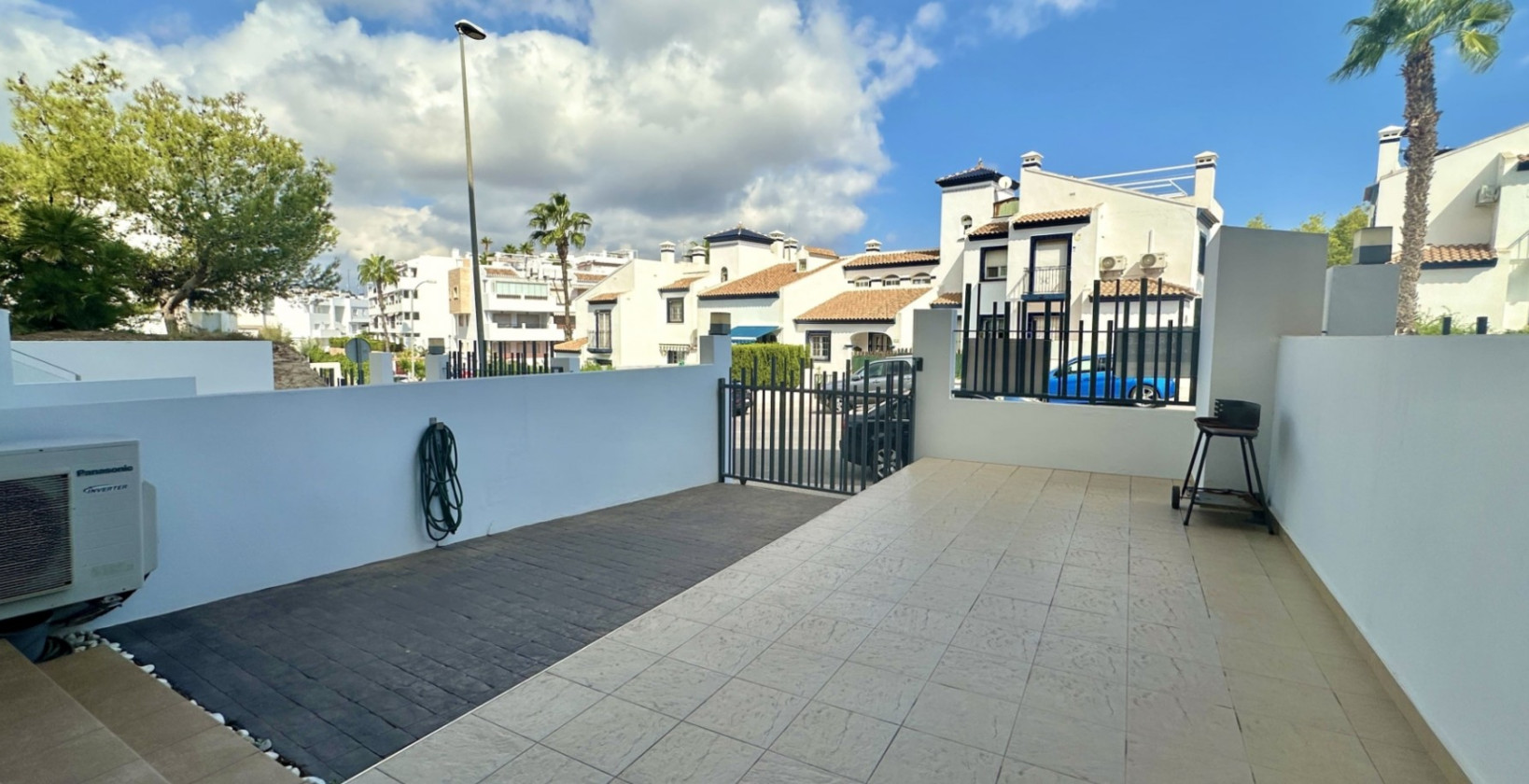 Resale - Apartment / flat - Orihuela Costa - Villamartín