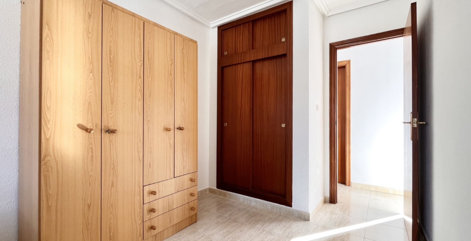 Resale - Townhouse - Torrevieja - La Siesta - El Salado -  Torreta