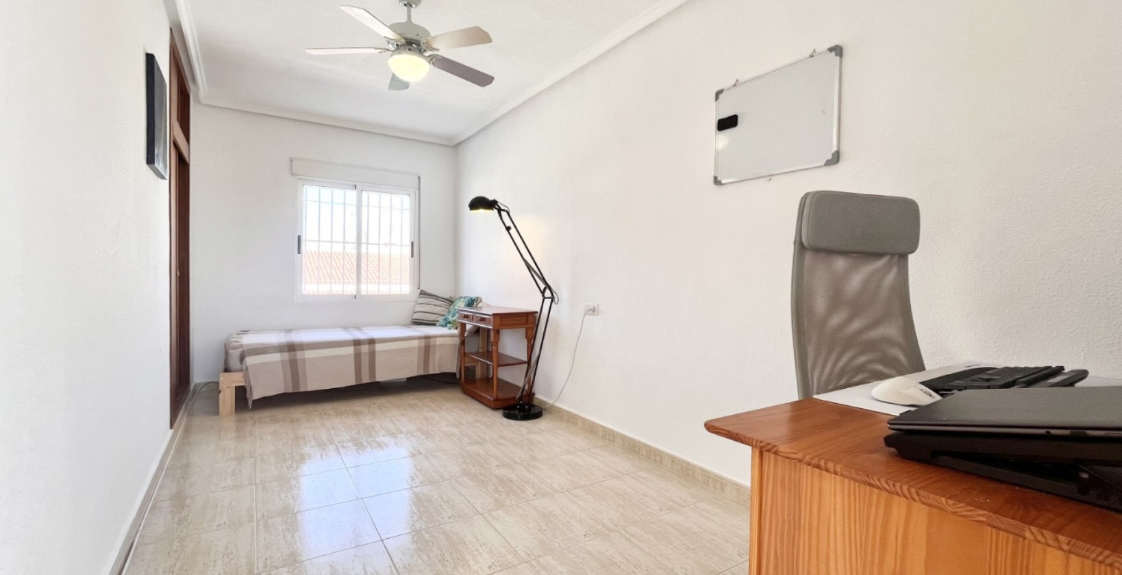 Resale - Townhouse - Torrevieja - La Siesta - El Salado -  Torreta