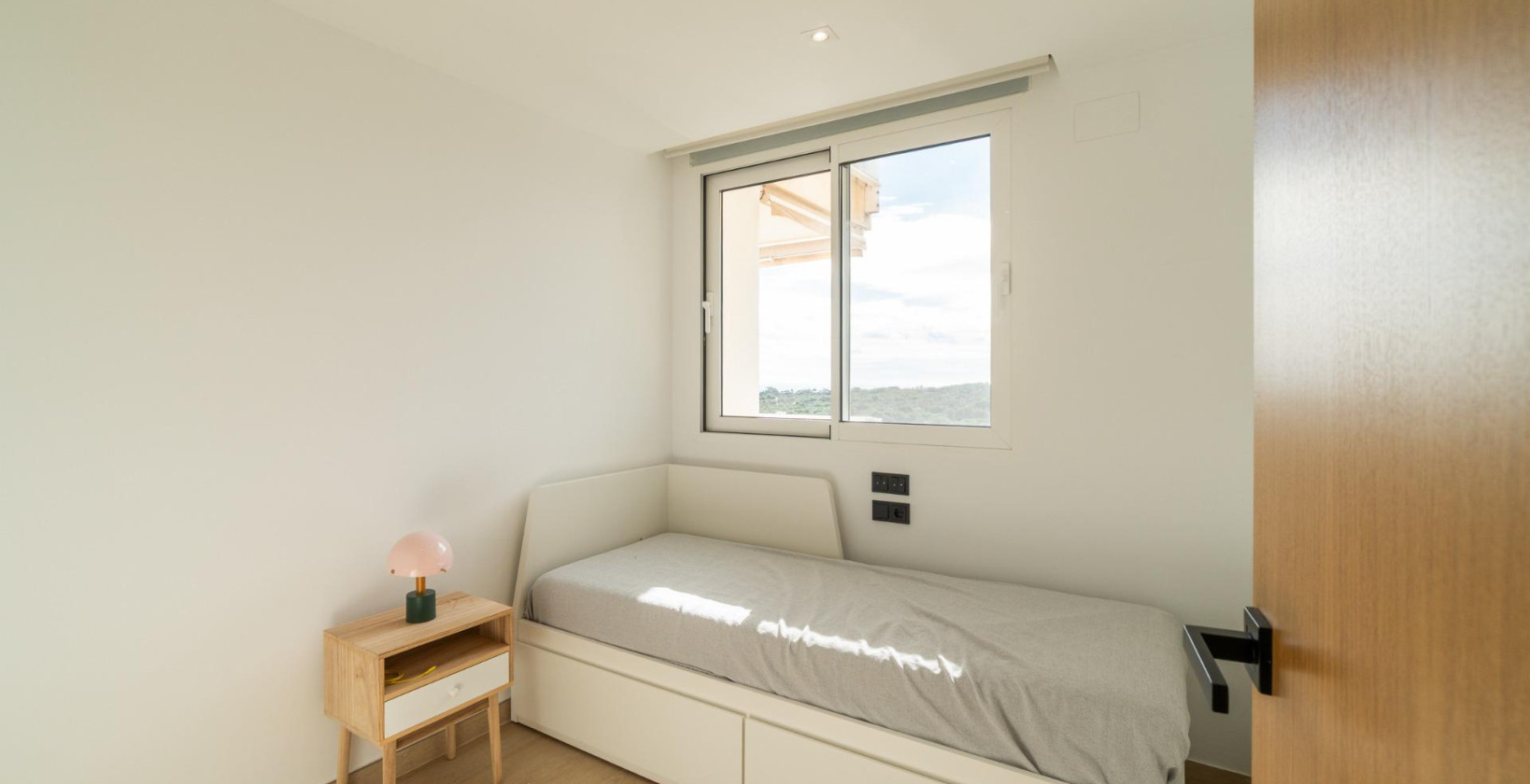 Resale - Apartment / flat - Guardamar del Segura - Puerto Deportivo