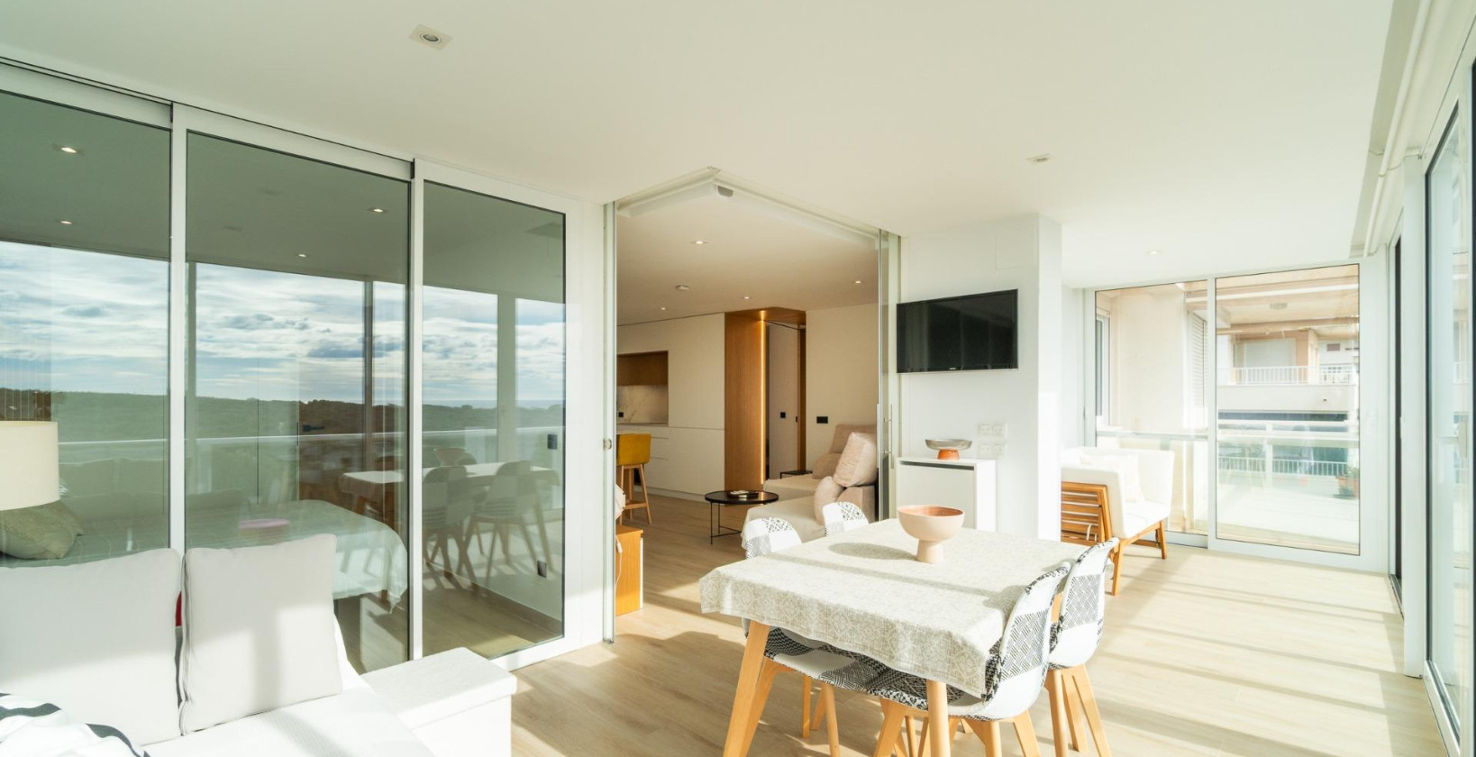 Resale - Apartment / flat - Guardamar del Segura - Puerto Deportivo