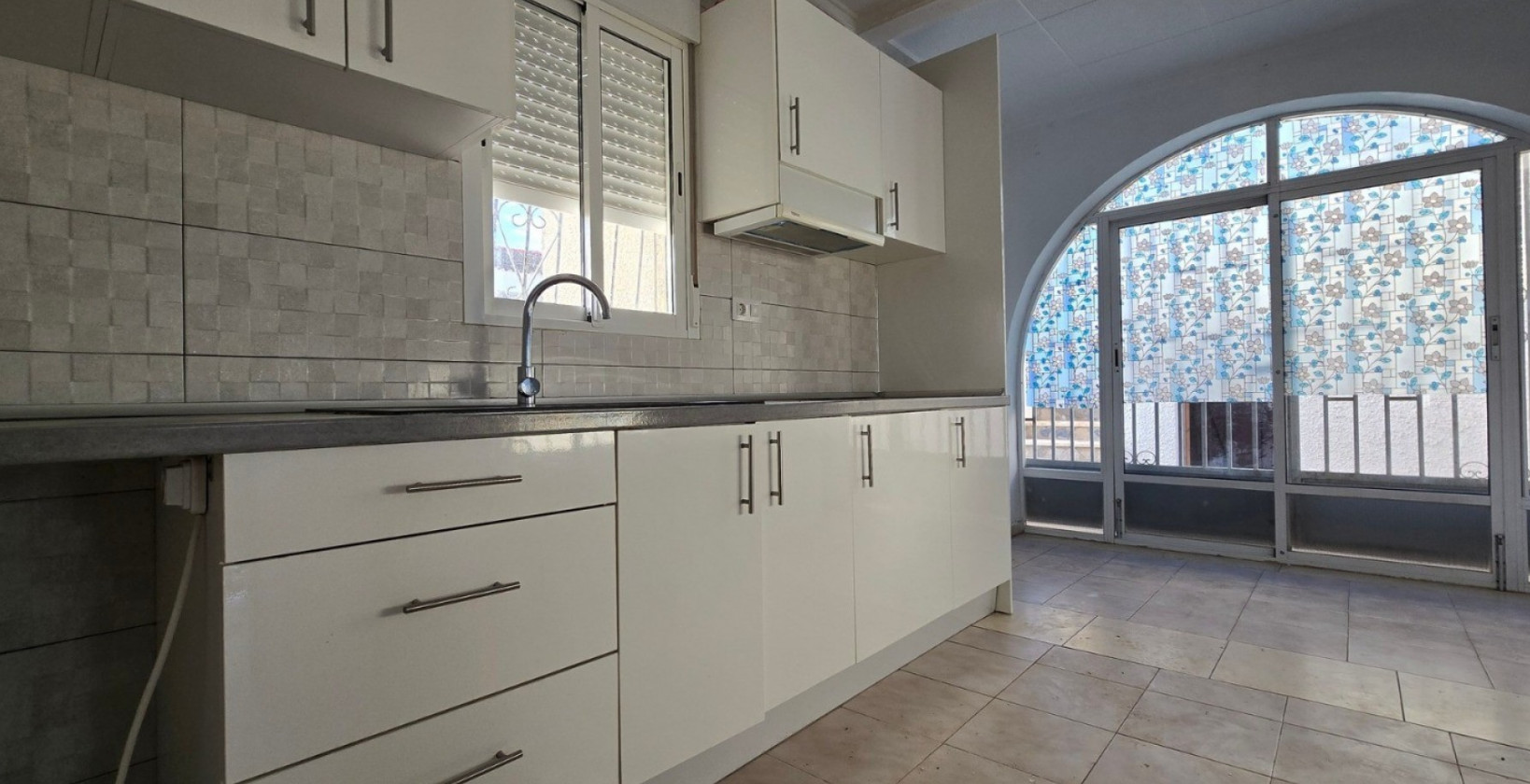 Resale - Villa - Torrevieja - El Chaparal