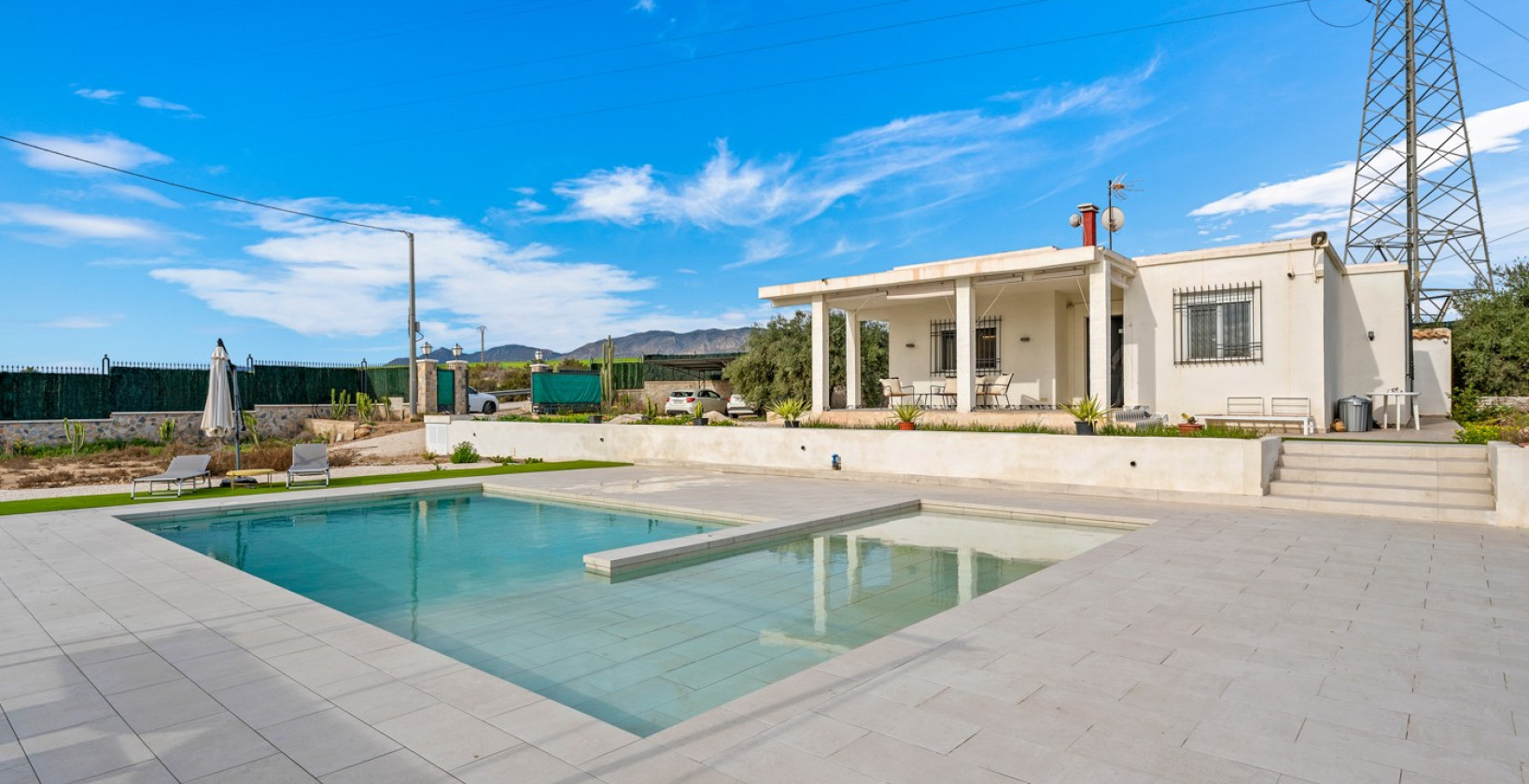 Resale - Villa - Elche/Elx