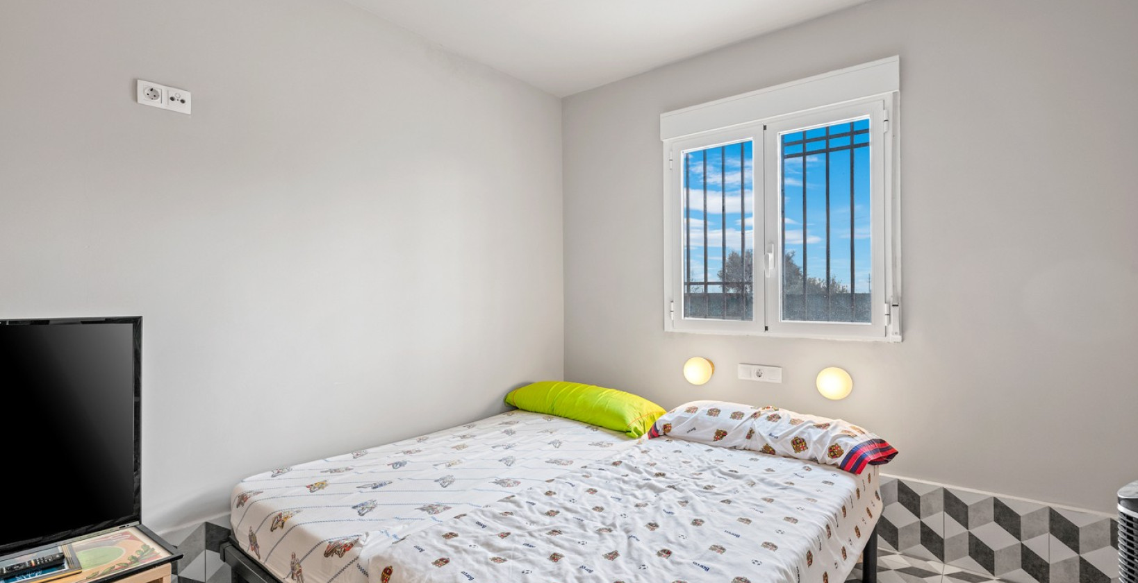 Resale - Villa - Elche/Elx